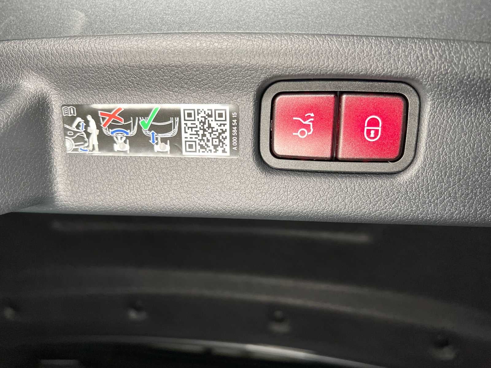 2026 Mercedes-Benz C 300 4MATIC® Sedan