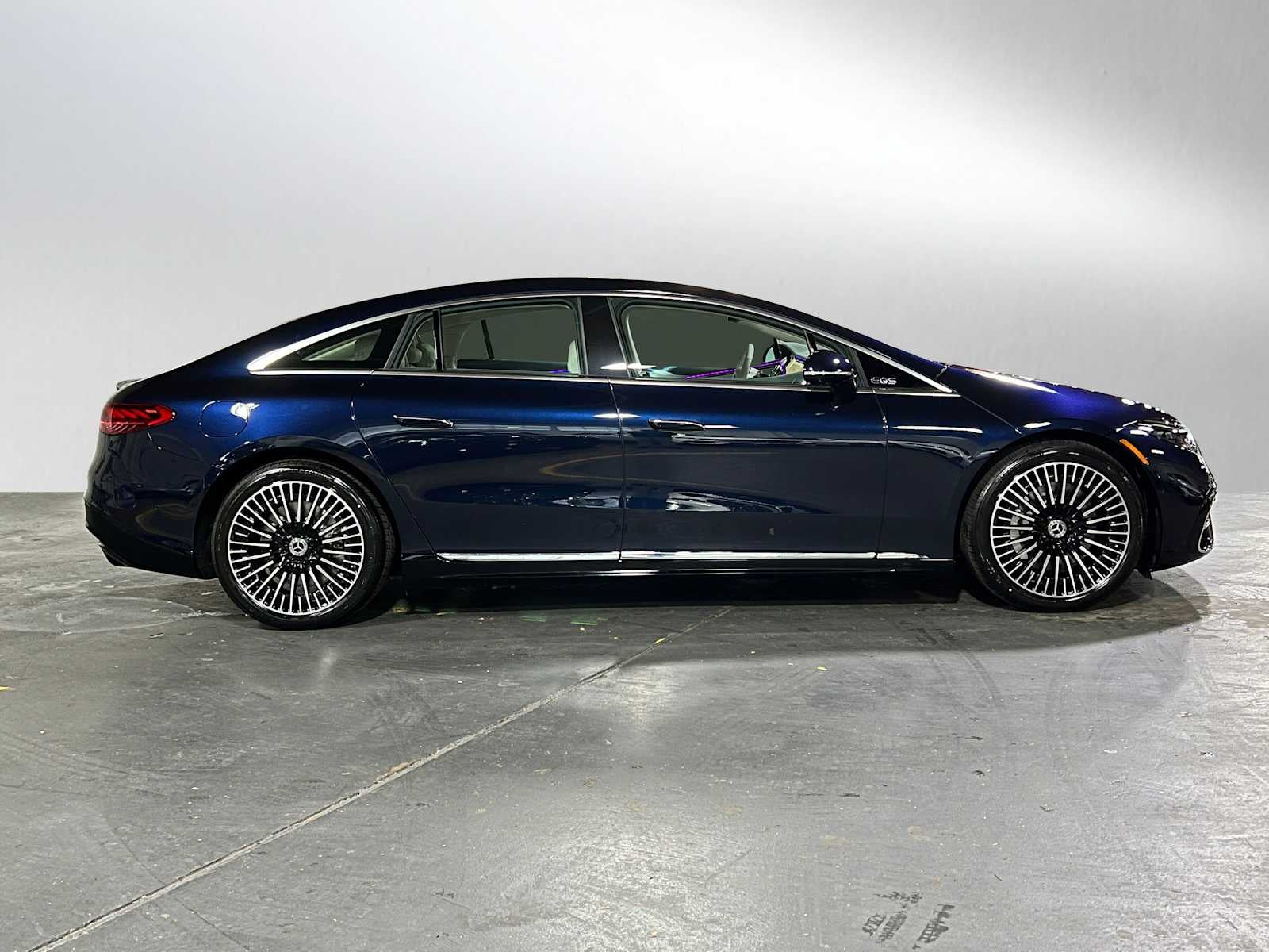 2026 Mercedes-Benz EQS 450 4MATIC® Sedan