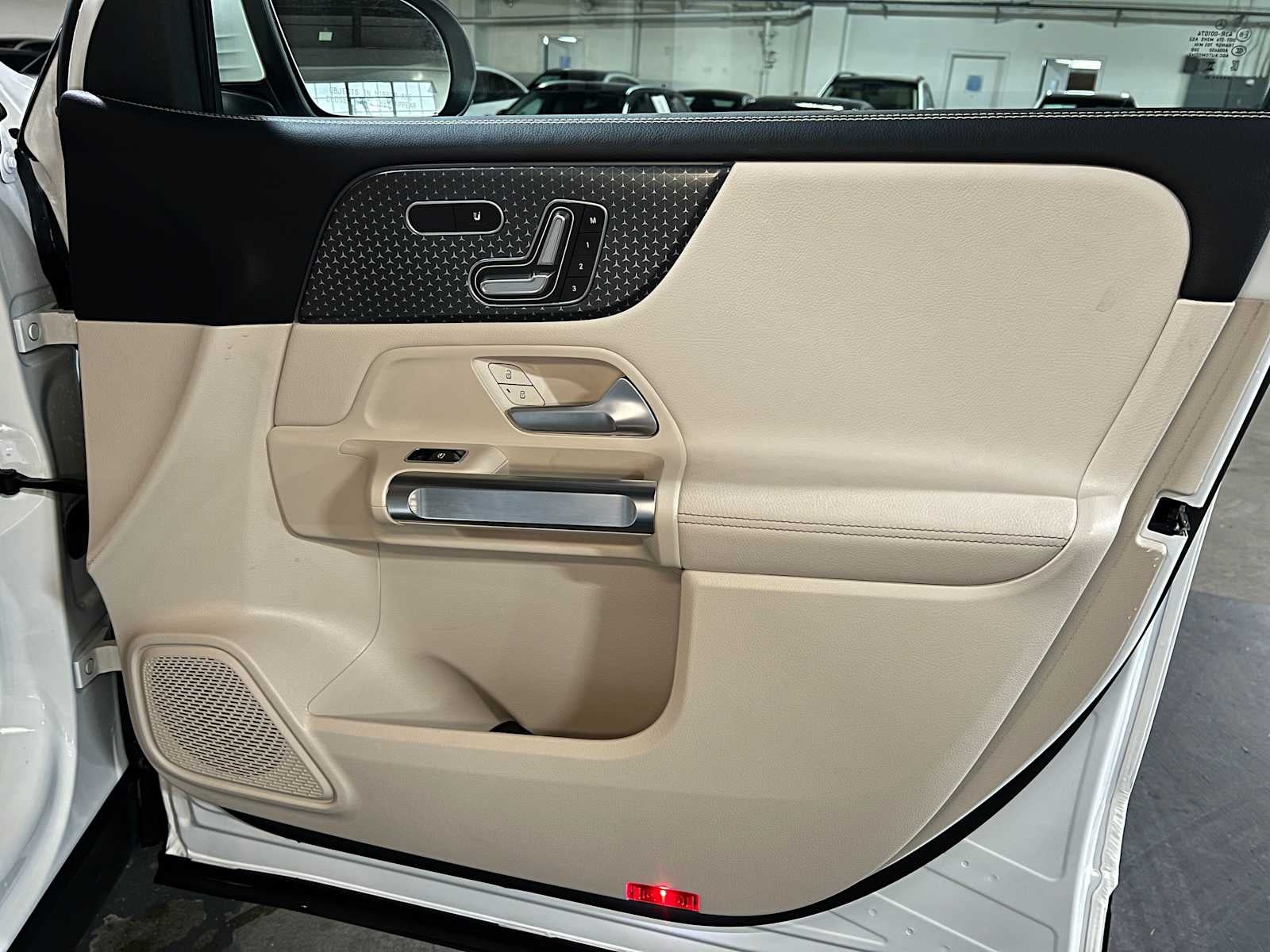 2025 Mercedes-Benz GLB GLB 250