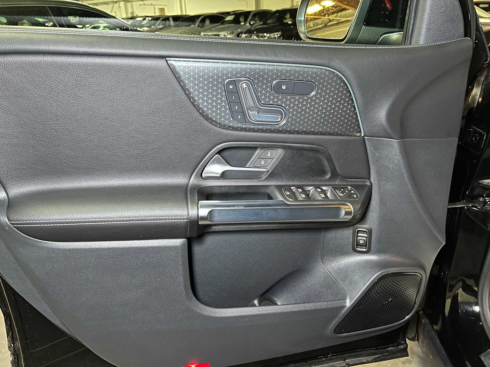 2025 Mercedes-Benz GLB GLB 250