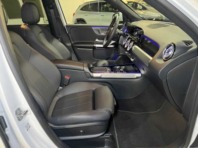 2025 Mercedes-Benz GLB 250 4MATIC® SUV