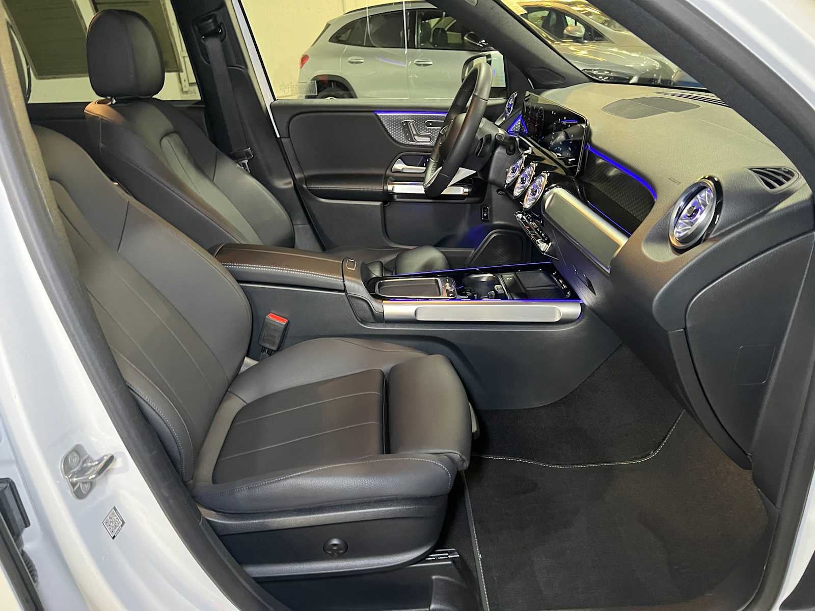 2025 Mercedes-Benz GLB 250 4MATIC® SUV