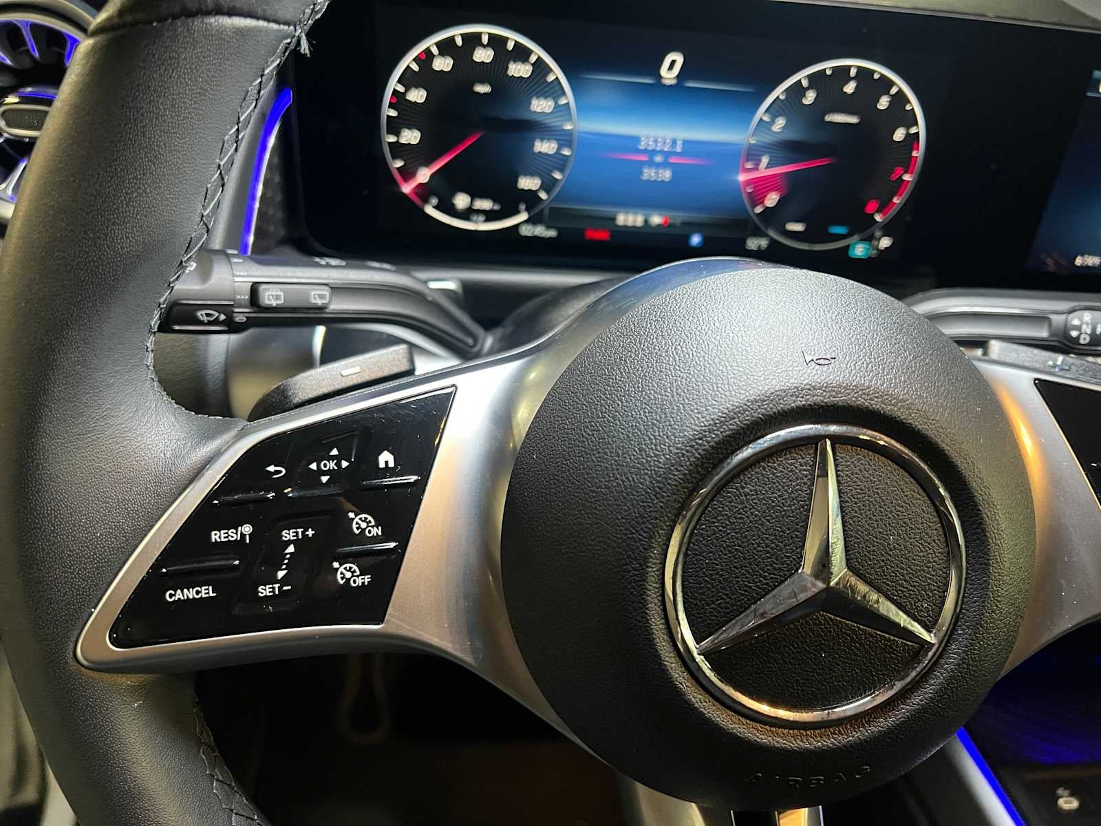 2025 Mercedes-Benz GLB 250 4MATIC® SUV