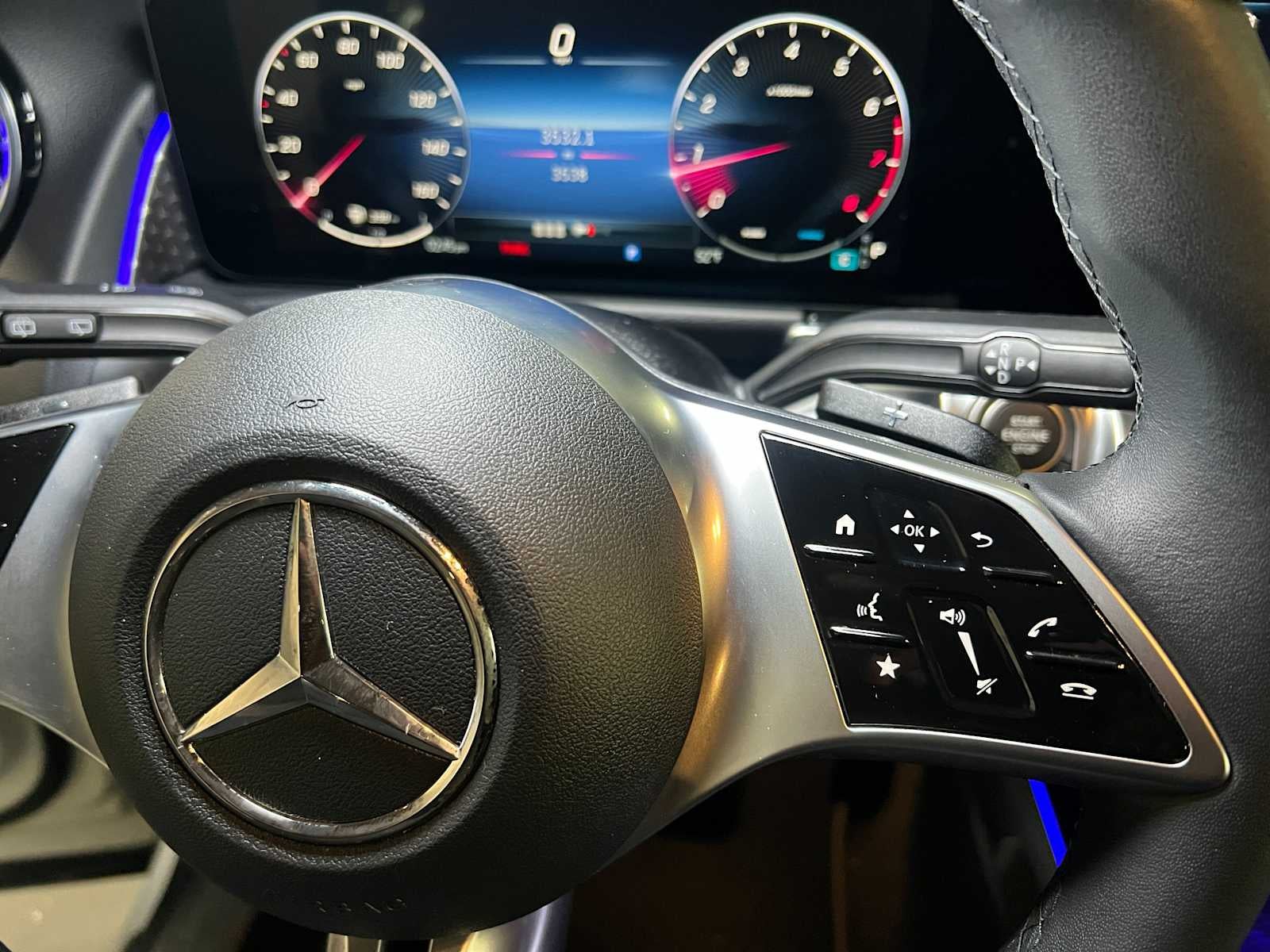 2025 Mercedes-Benz GLB 250 4MATIC® SUV