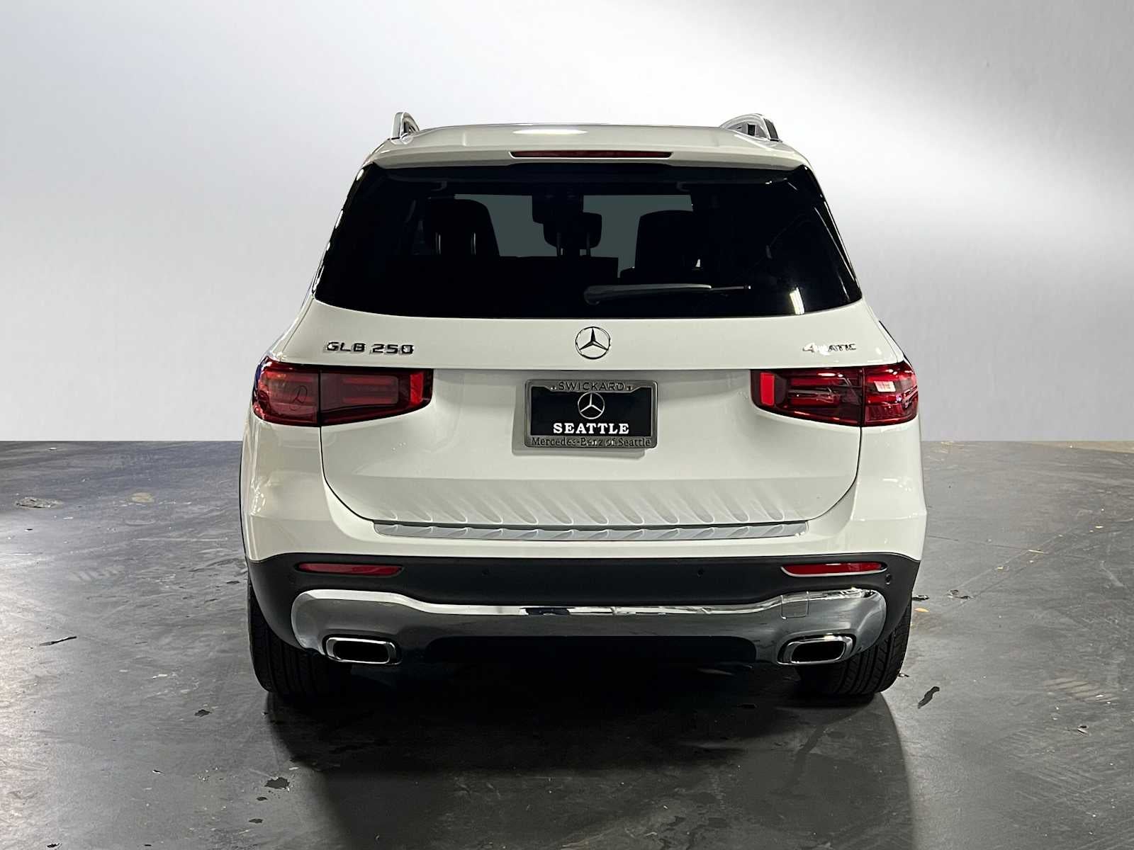 2025 Mercedes-Benz GLB 250 4MATIC® SUV