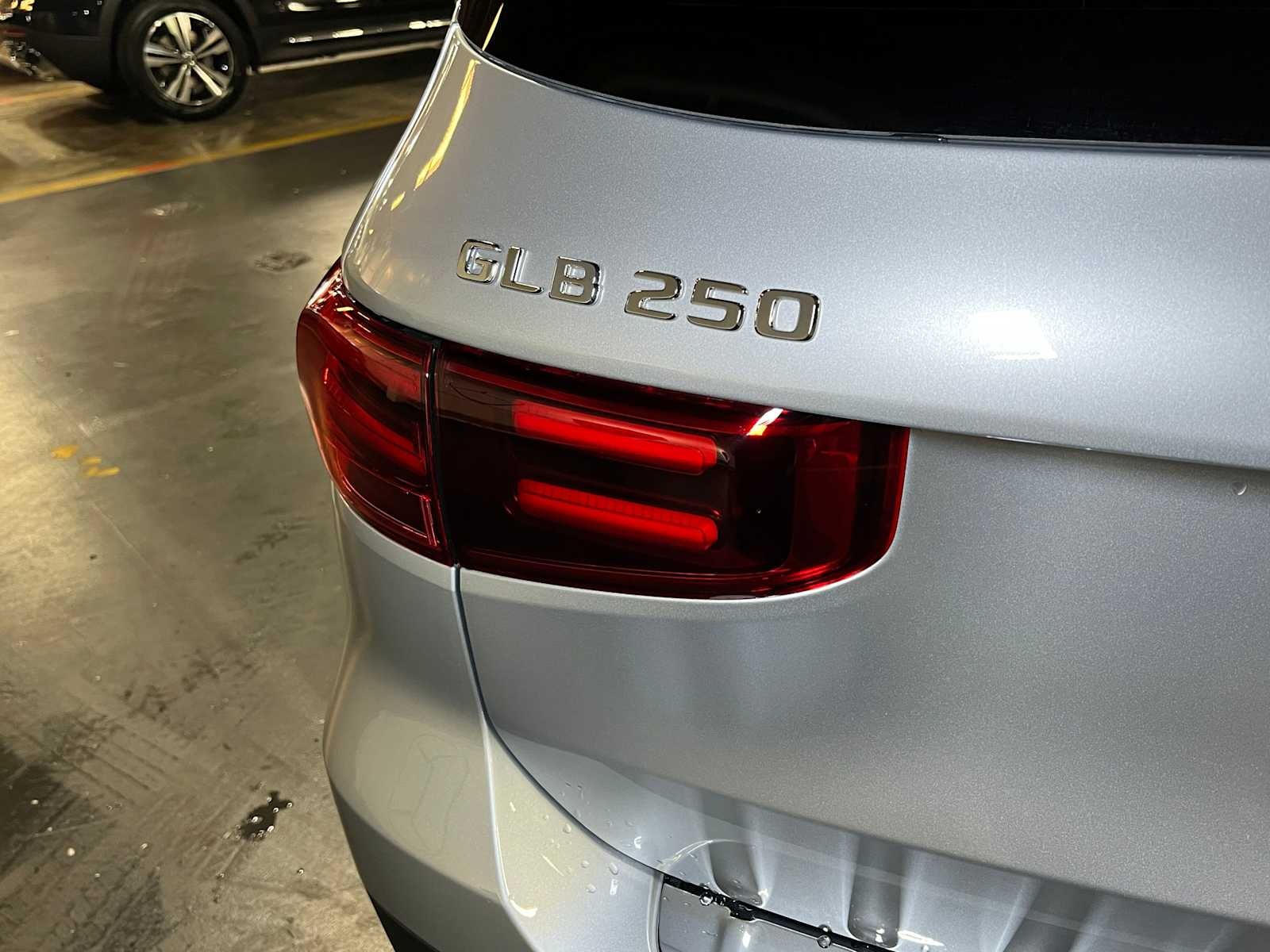 2025 Mercedes-Benz GLB 250 4MATIC® SUV