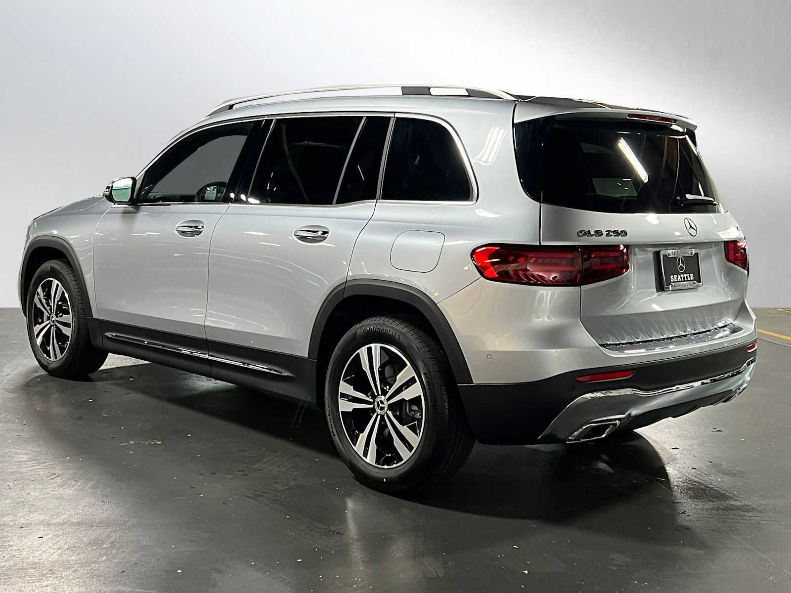 2025 Mercedes-Benz GLB 250 4MATIC® SUV