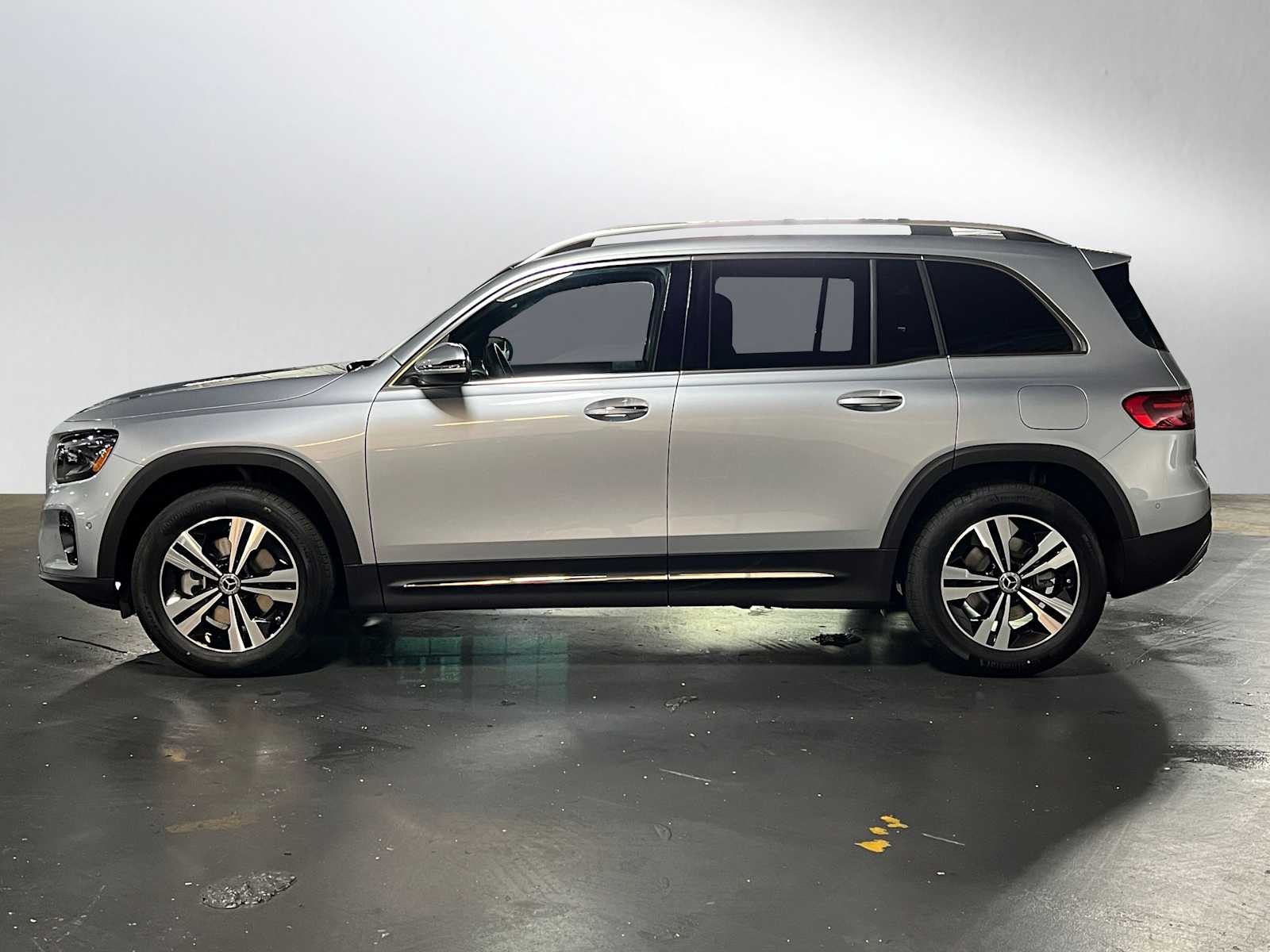 2025 Mercedes-Benz GLB 250 4MATIC® SUV