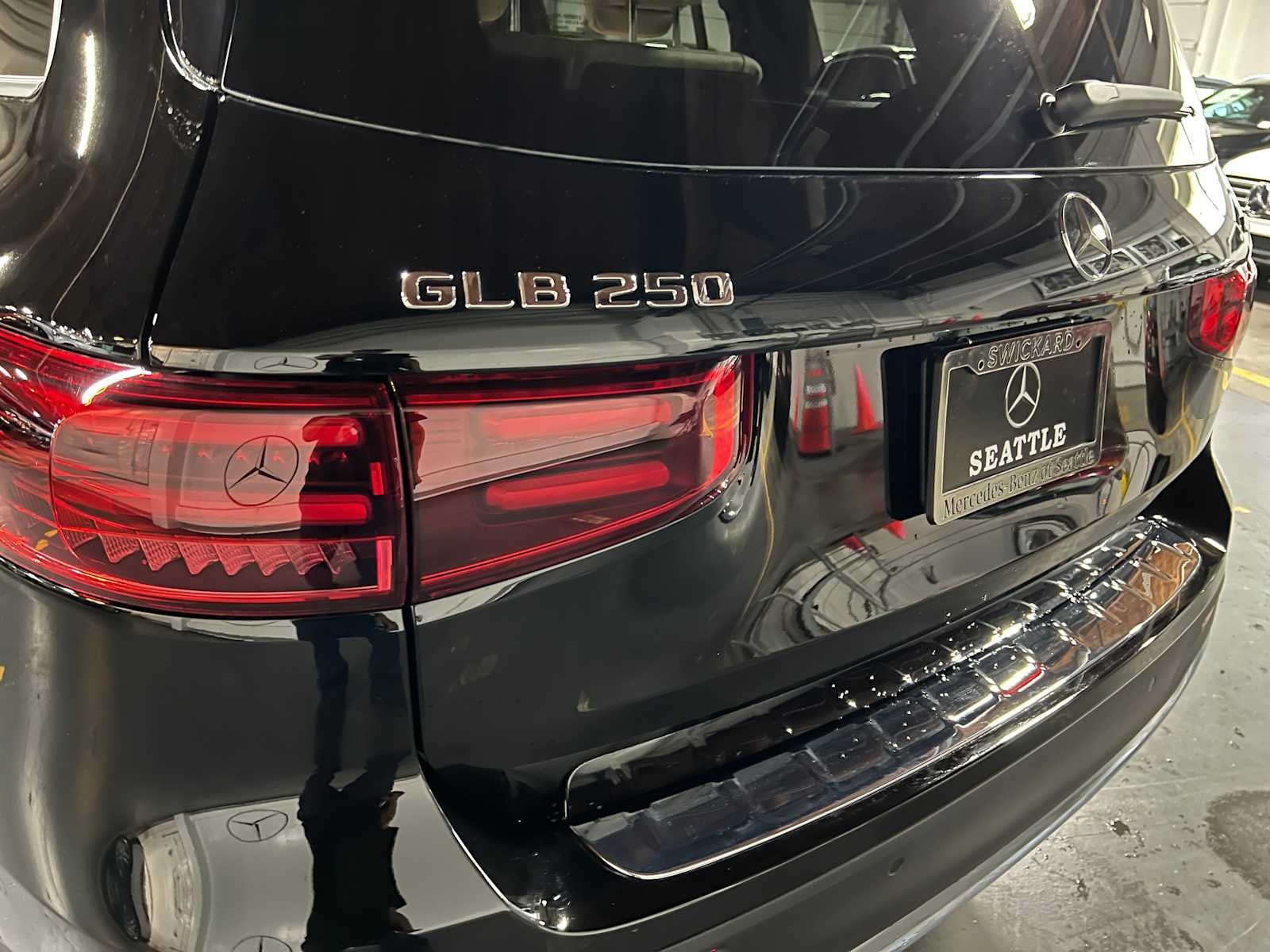 2026 Mercedes-Benz GLB 250 4MATIC® SUV