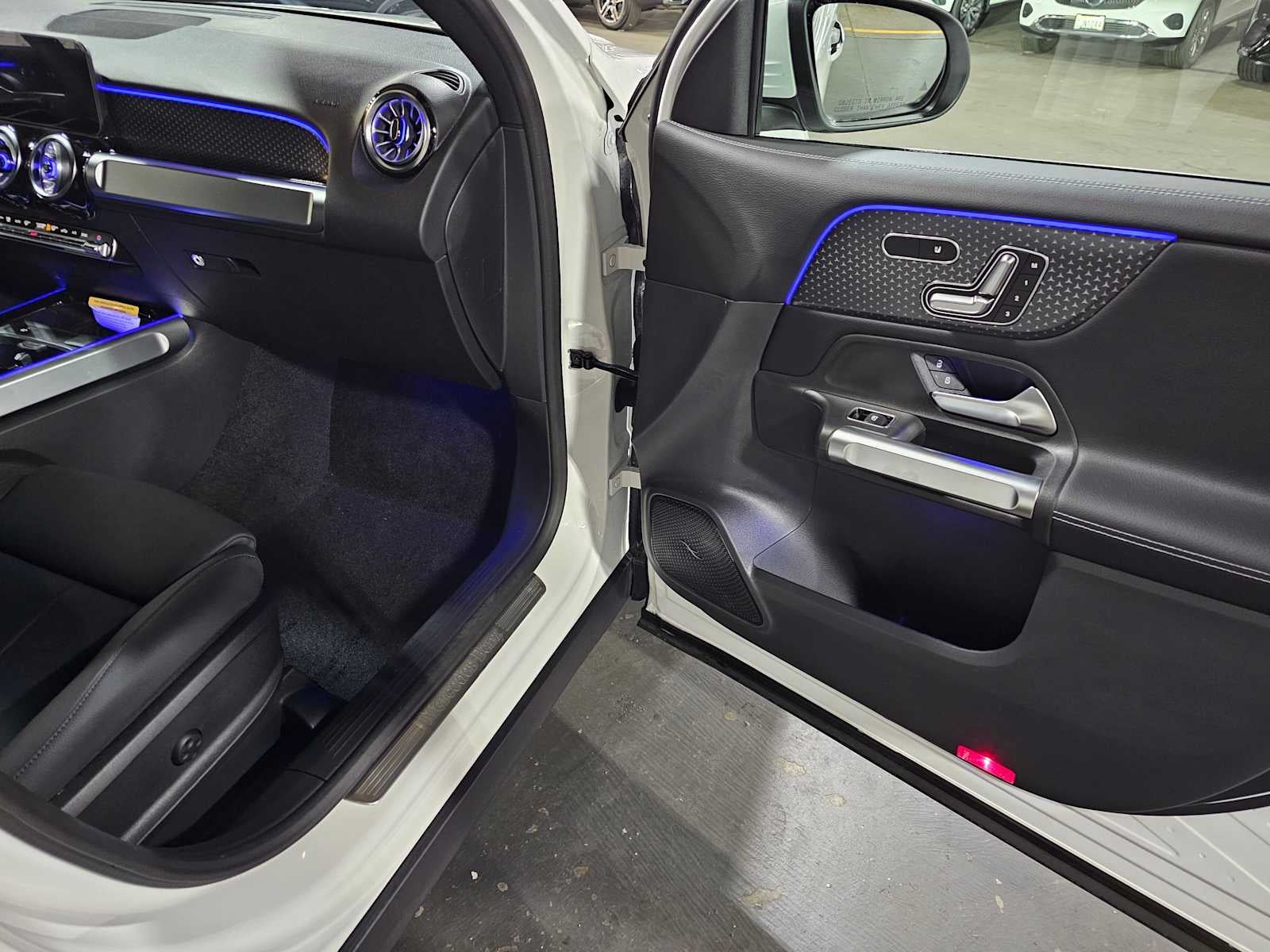 2026 Mercedes-Benz GLB 250 4MATIC® SUV