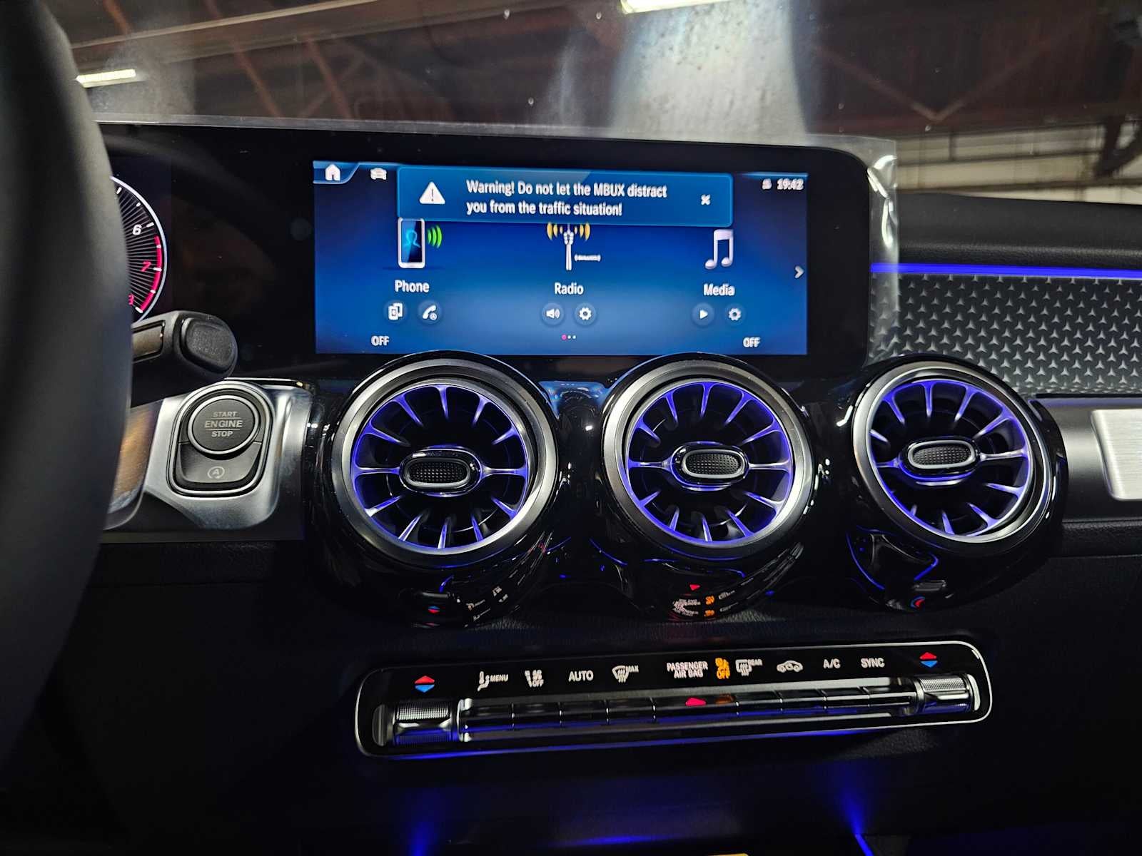 2026 Mercedes-Benz GLB 250 4MATIC® SUV