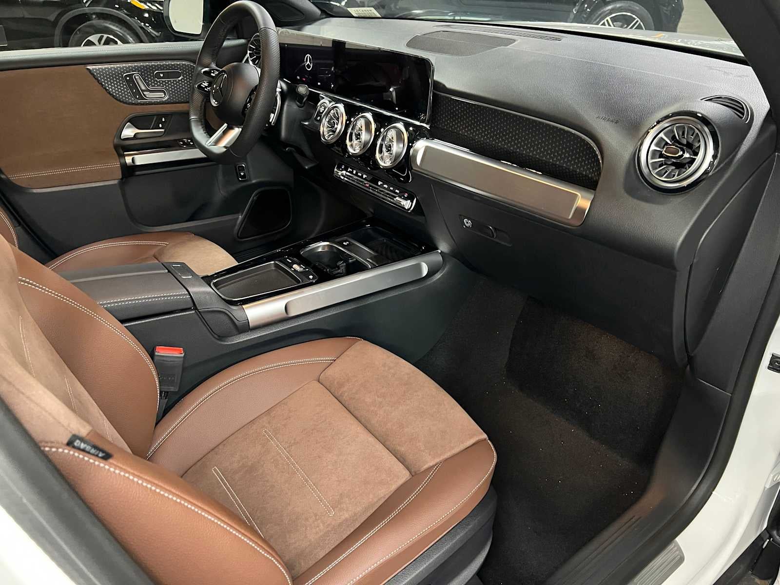 2026 Mercedes-Benz GLB 250 4MATIC® SUV