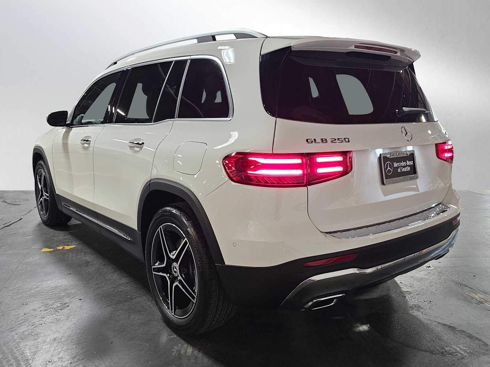 2026 Mercedes-Benz GLB 250 4MATIC® SUV