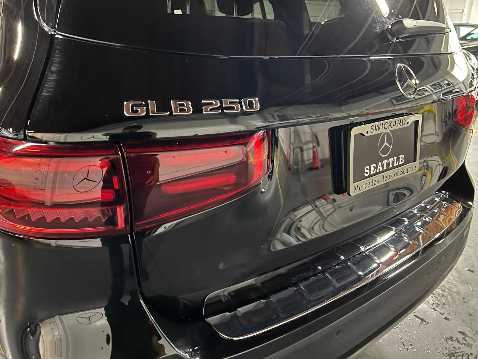 2026 Mercedes-Benz GLB 250 4MATIC® SUV