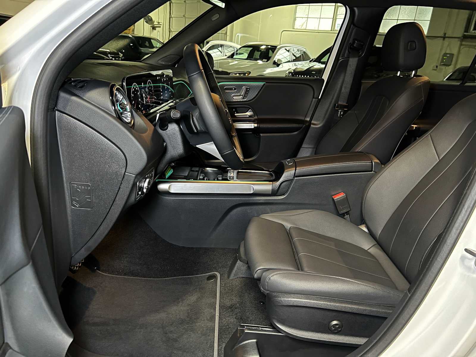 2025 Mercedes-Benz GLB GLB 250