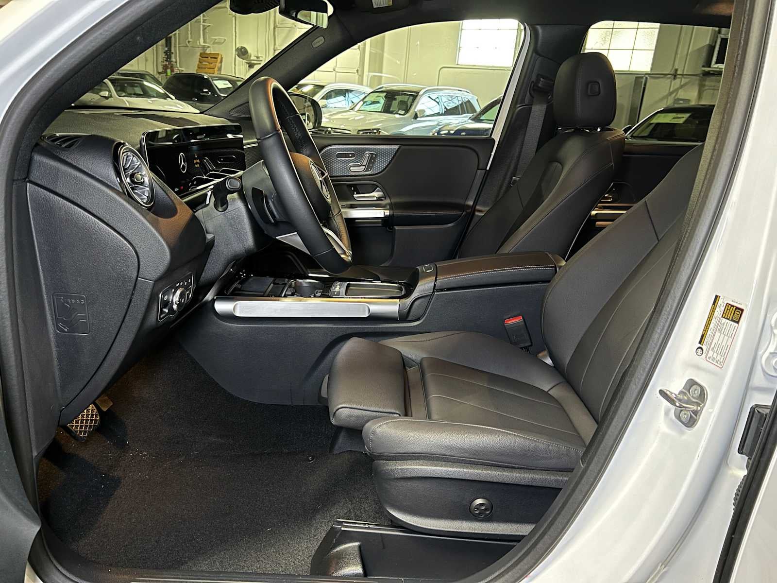 2025 Mercedes-Benz GLB GLB 250