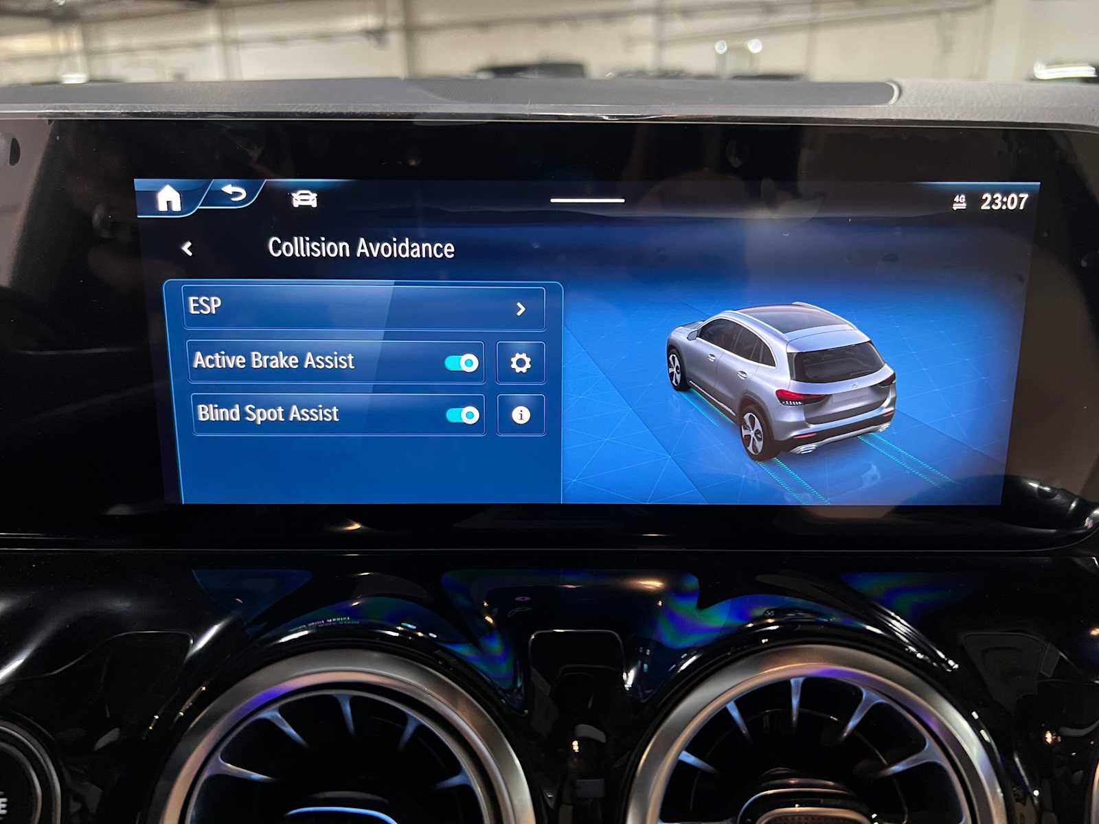 2026 Mercedes-Benz GLA 250 4MATIC® SUV