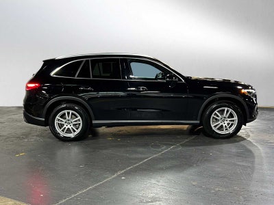 2025 Mercedes-Benz GLC 300 SUV