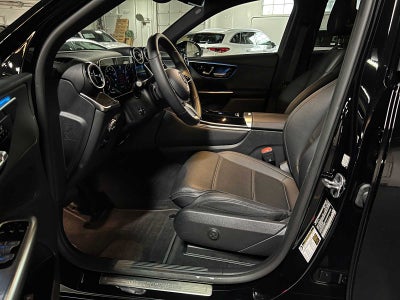 2025 Mercedes-Benz GLC 300 SUV