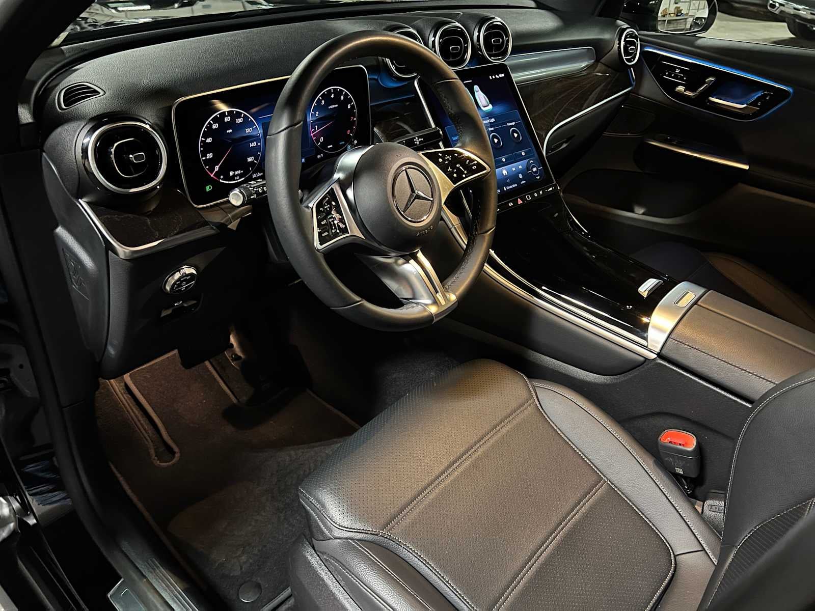 2025 Mercedes-Benz GLC 300 SUV