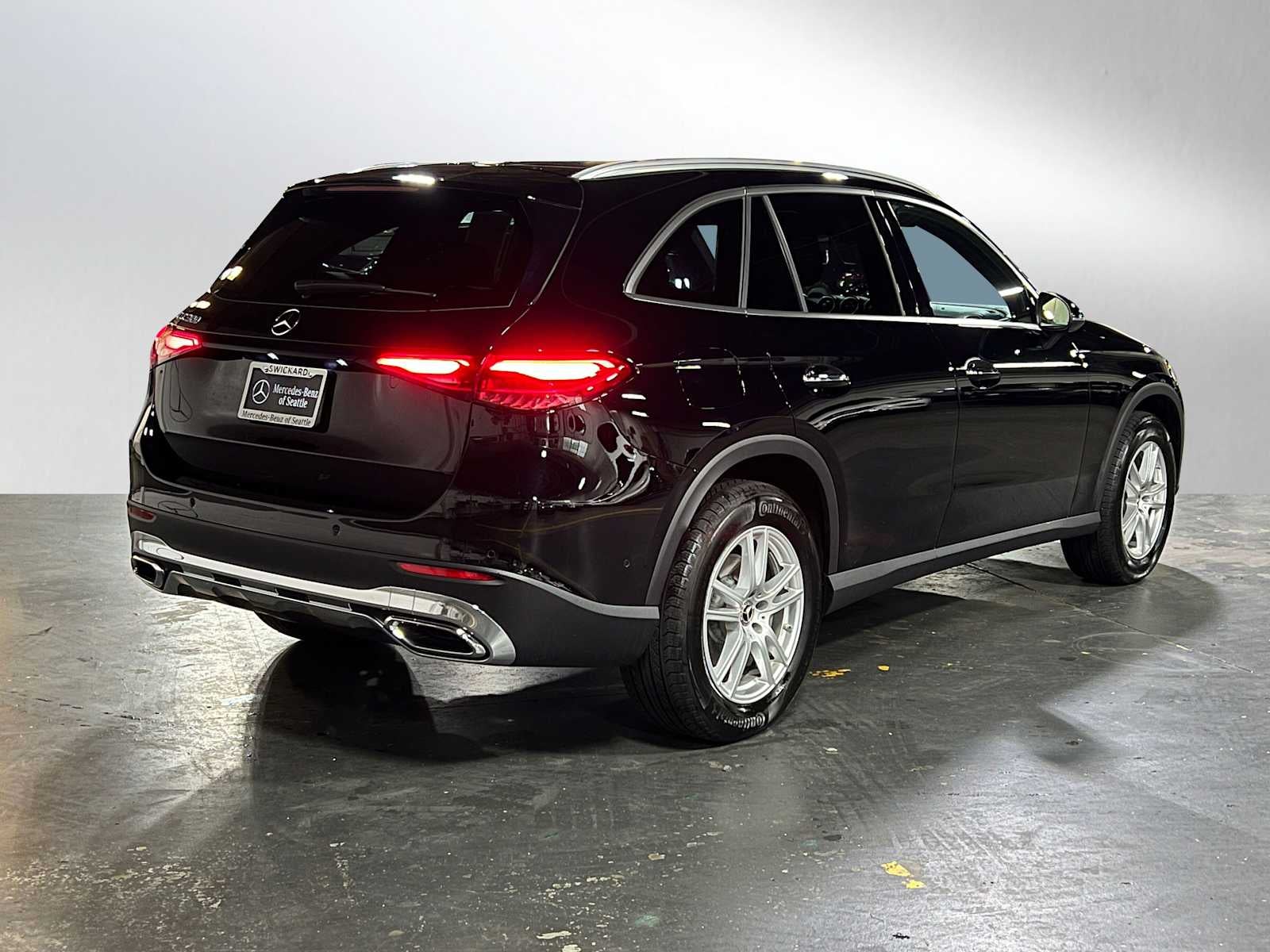 2025 Mercedes-Benz GLC 300 SUV