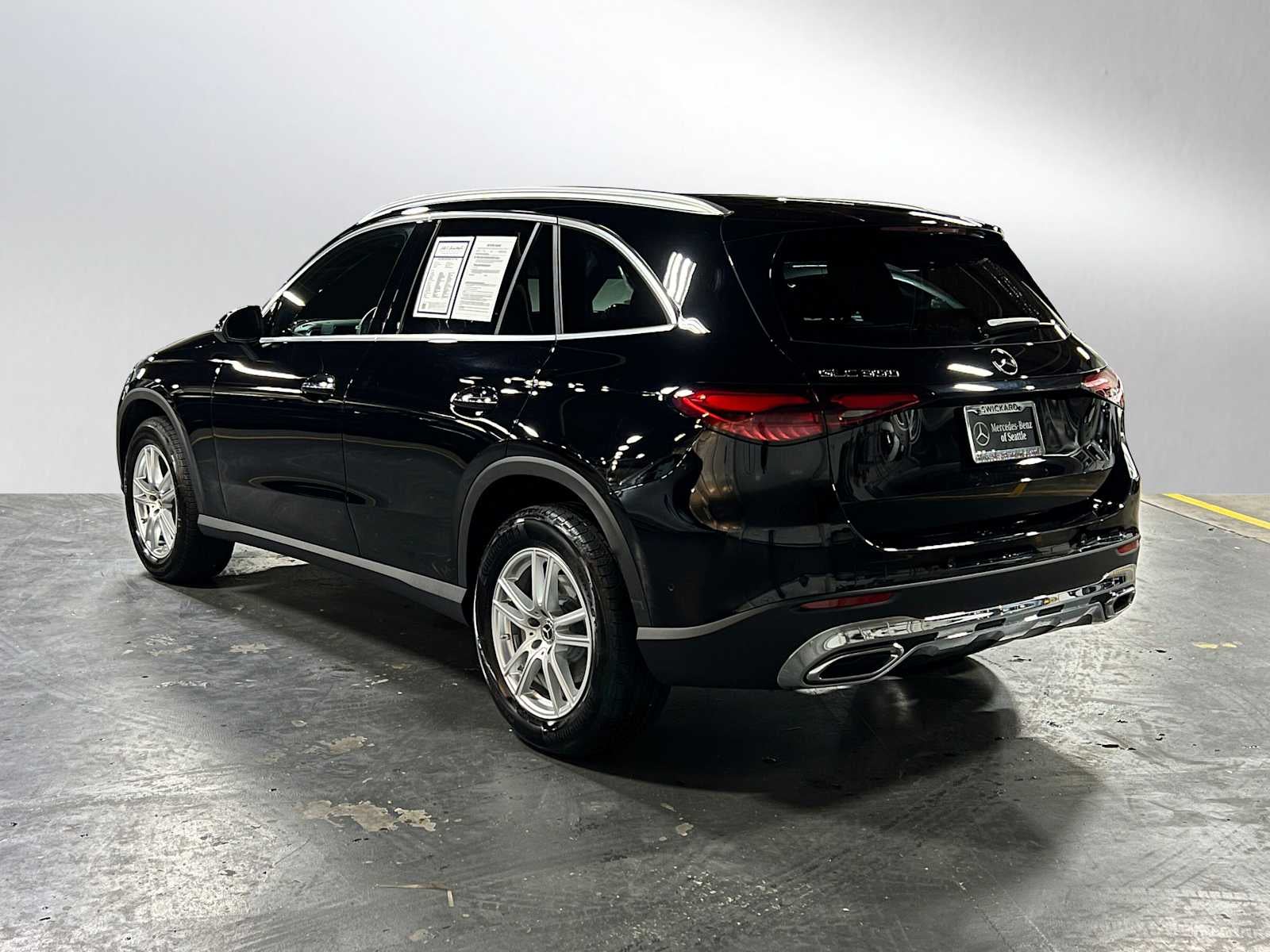 2025 Mercedes-Benz GLC 300 SUV