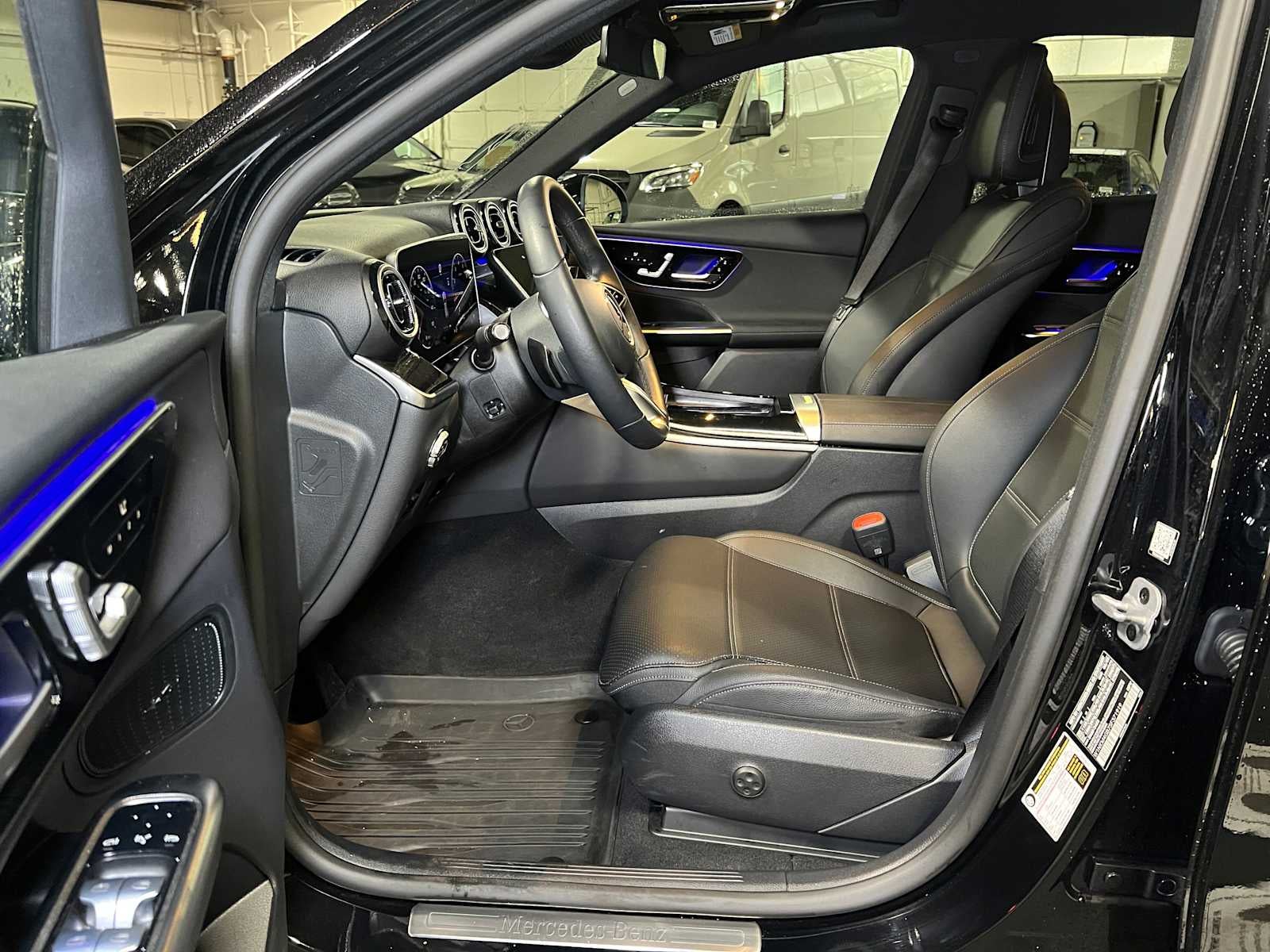 2025 Mercedes-Benz GLC 300 SUV