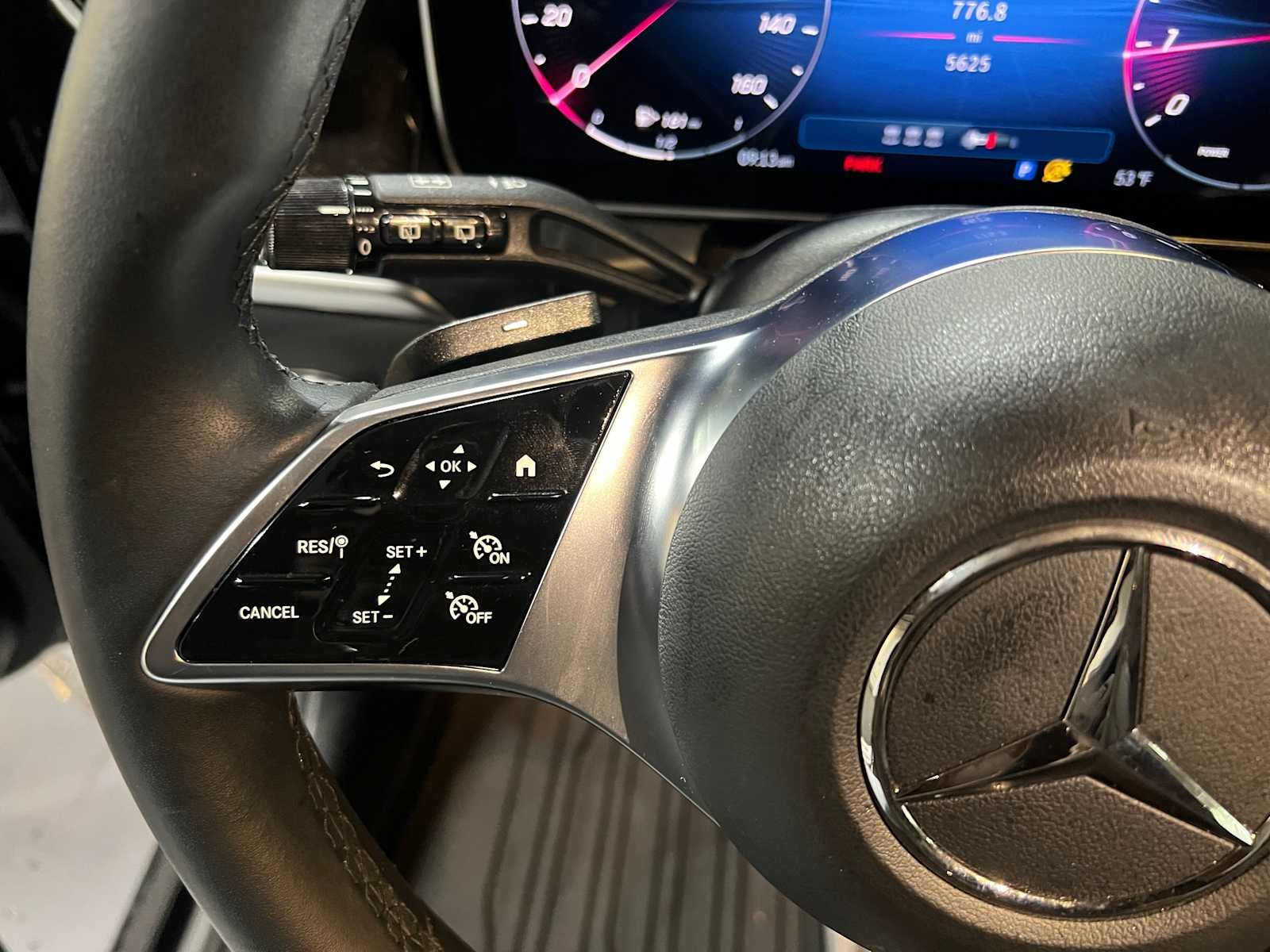 2025 Mercedes-Benz GLC 300 SUV