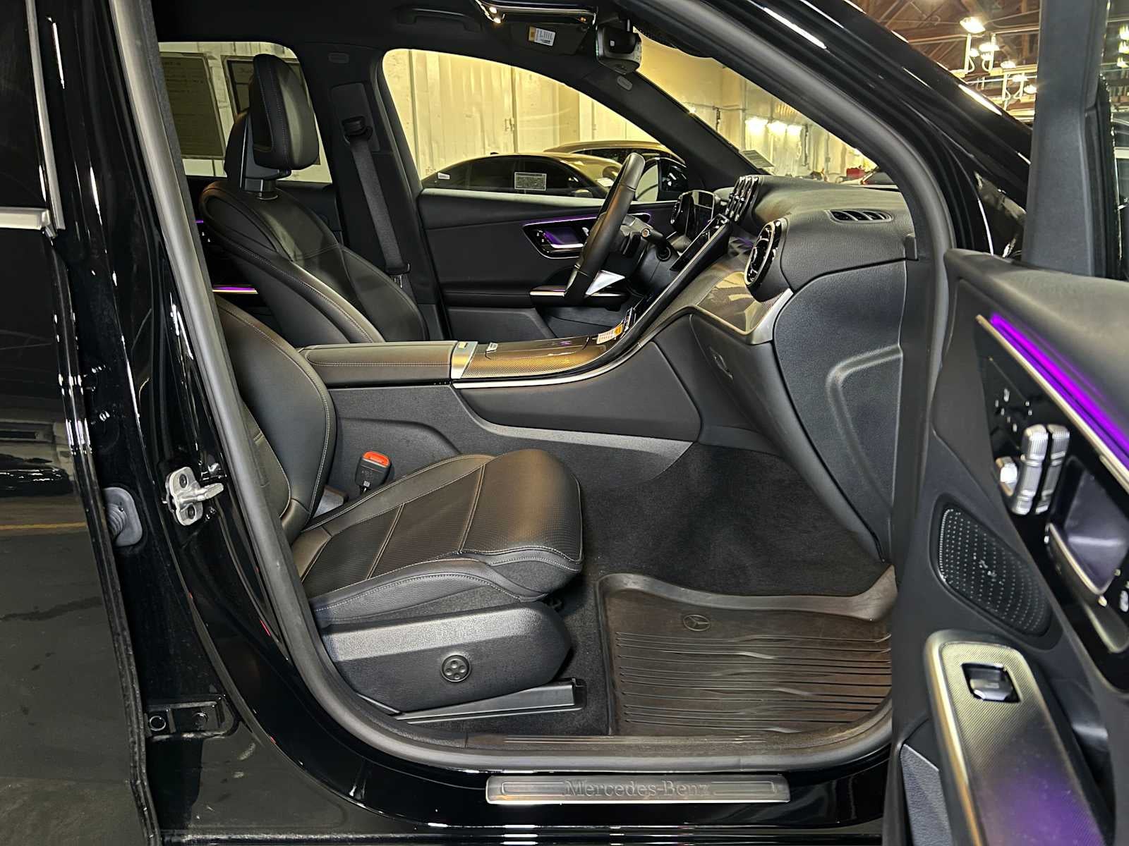 2025 Mercedes-Benz GLC 300 GLC 300