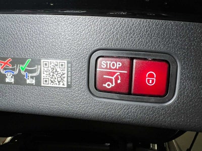 2025 Mercedes-Benz GLC 300 GLC 300