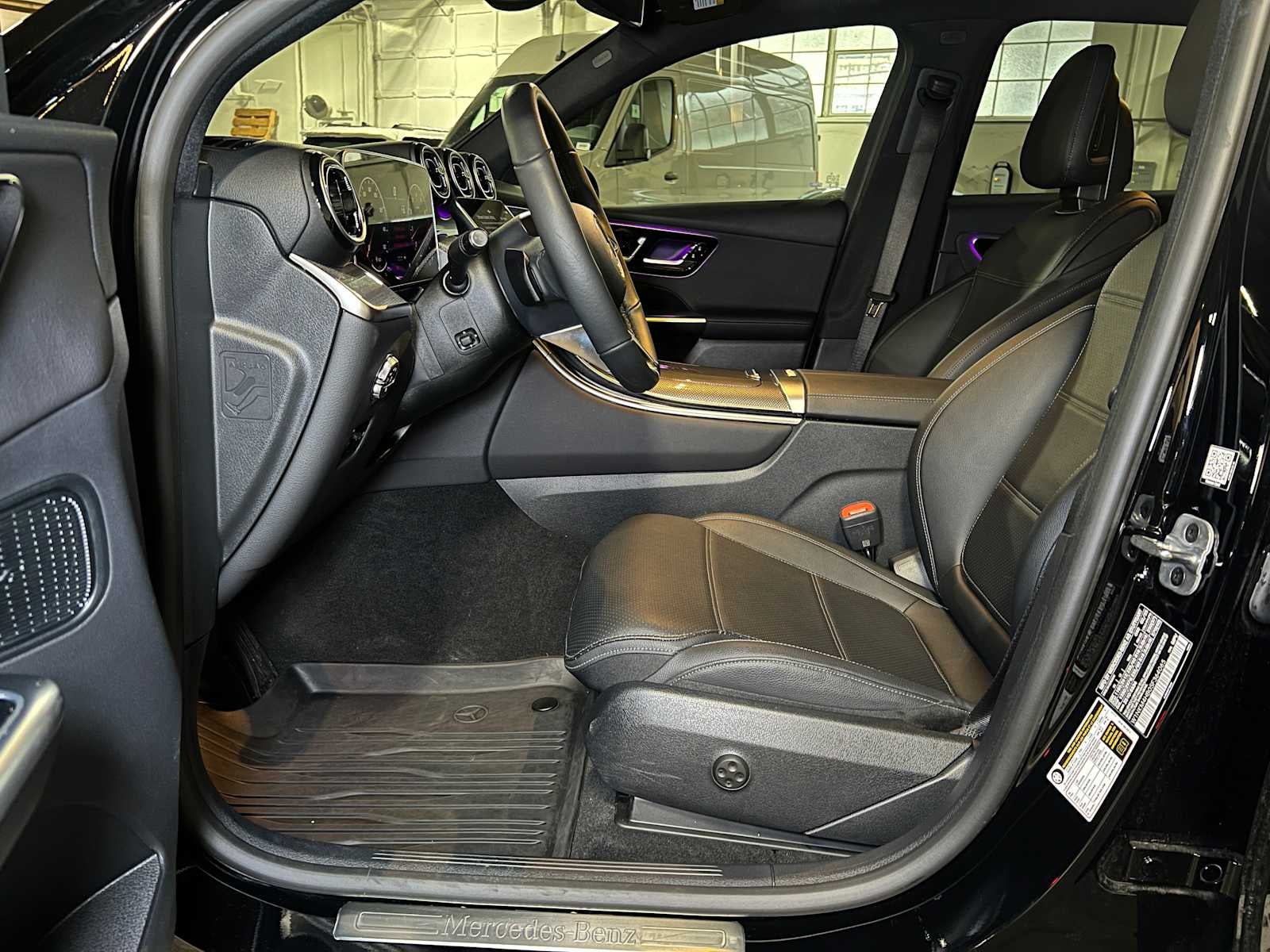 2025 Mercedes-Benz GLC 300 GLC 300