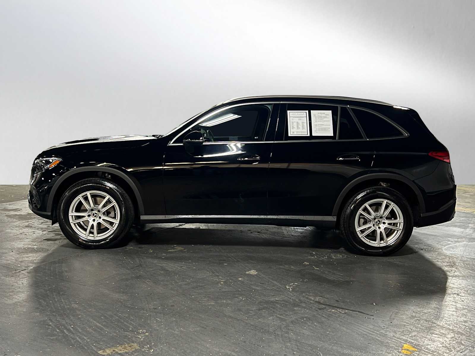 2025 Mercedes-Benz GLC 300 GLC 300