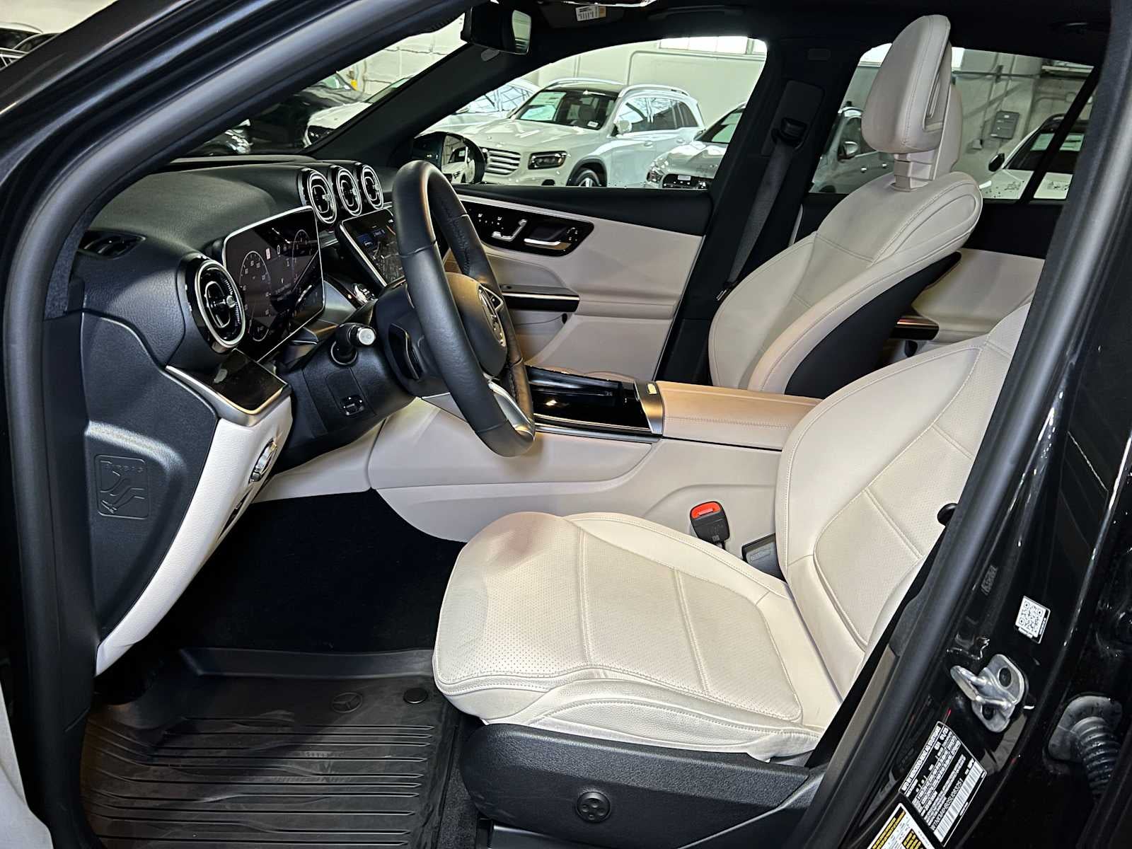 2025 Mercedes-Benz GLC GLC 300