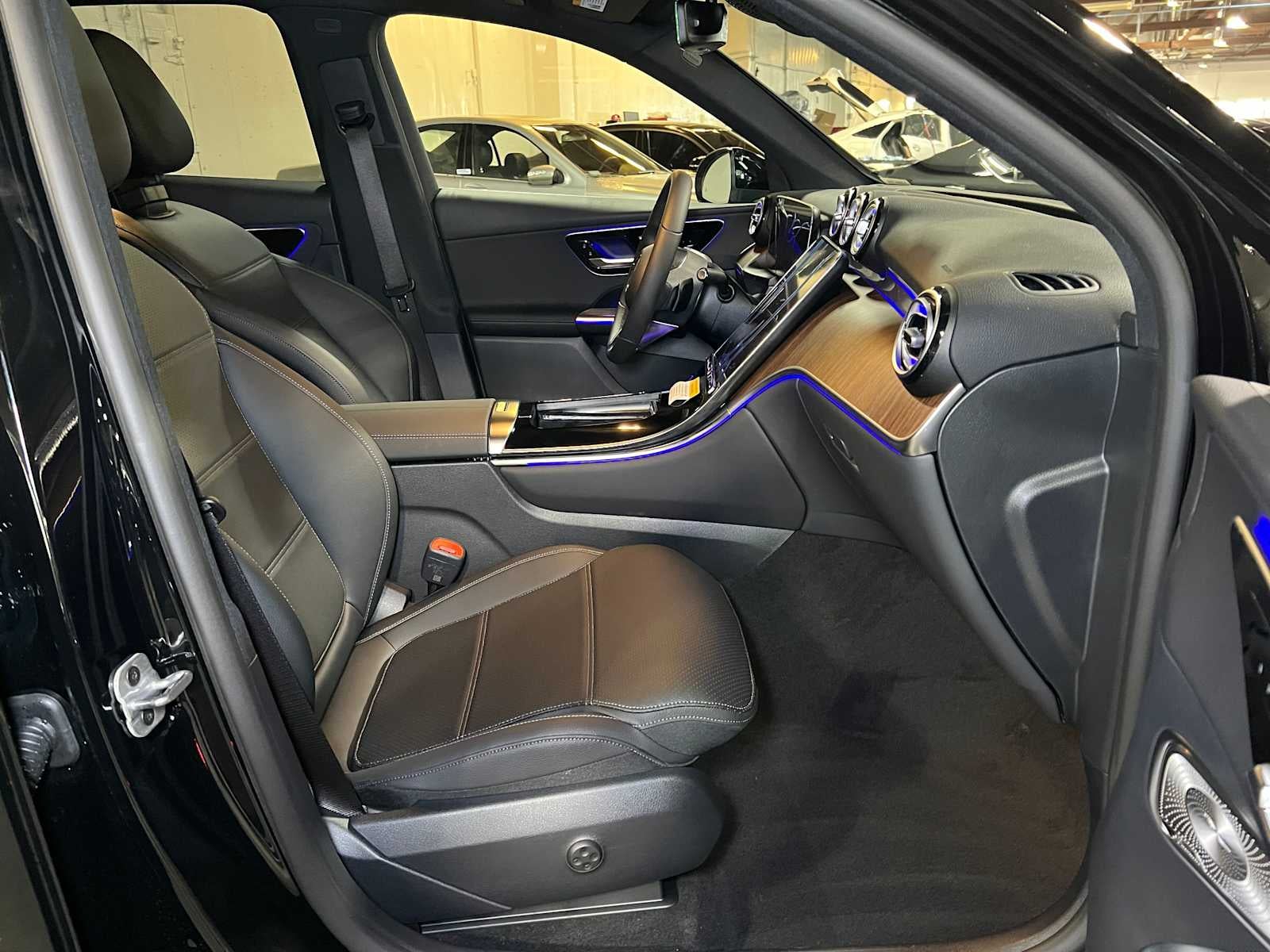 2025 Mercedes-Benz GLC 300 4MATIC® SUV