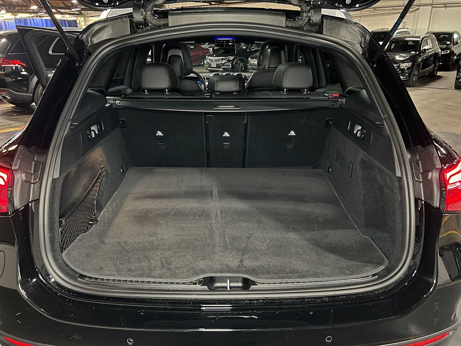 2025 Mercedes-Benz GLC 300 4MATIC® SUV