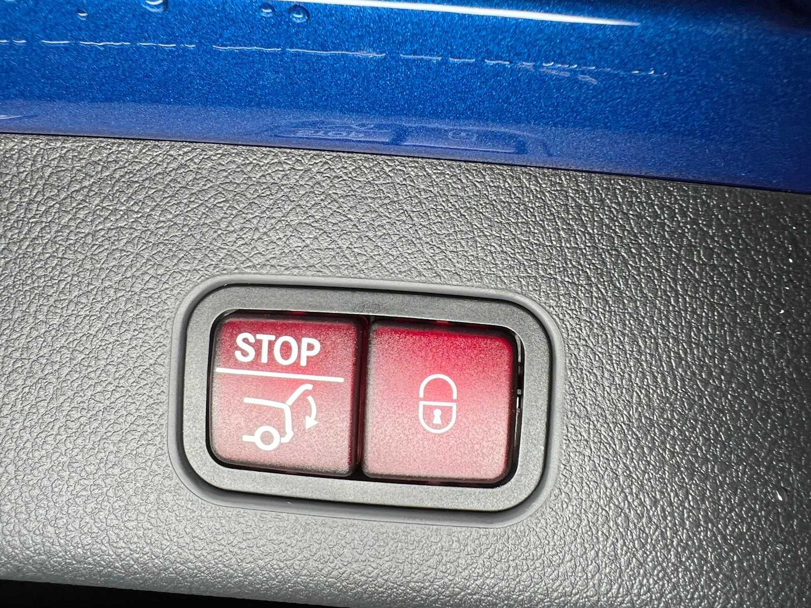 2025 Mercedes-Benz GLC GLC 300