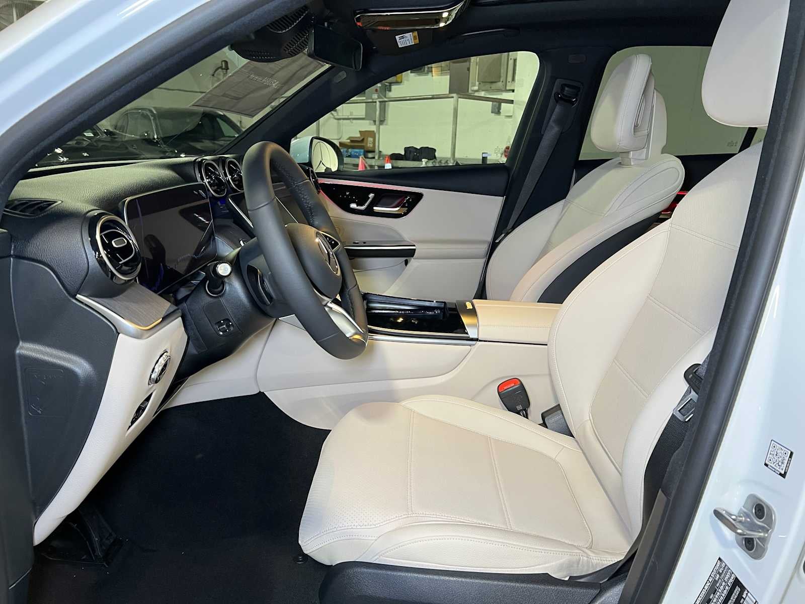 2025 Mercedes-Benz GLC GLC 300