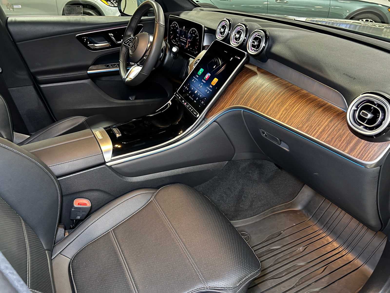 2025 Mercedes-Benz GLC GLC 300