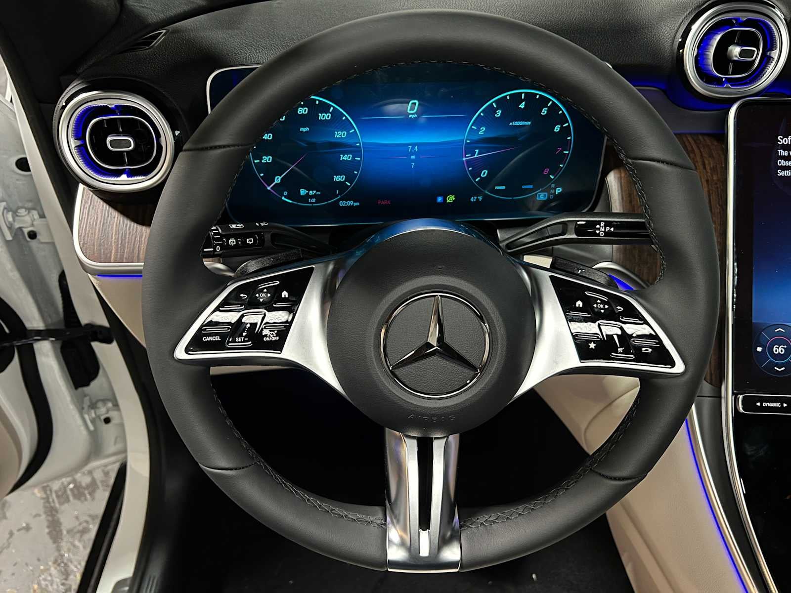 2026 Mercedes-Benz GLC 300 4MATIC® SUV