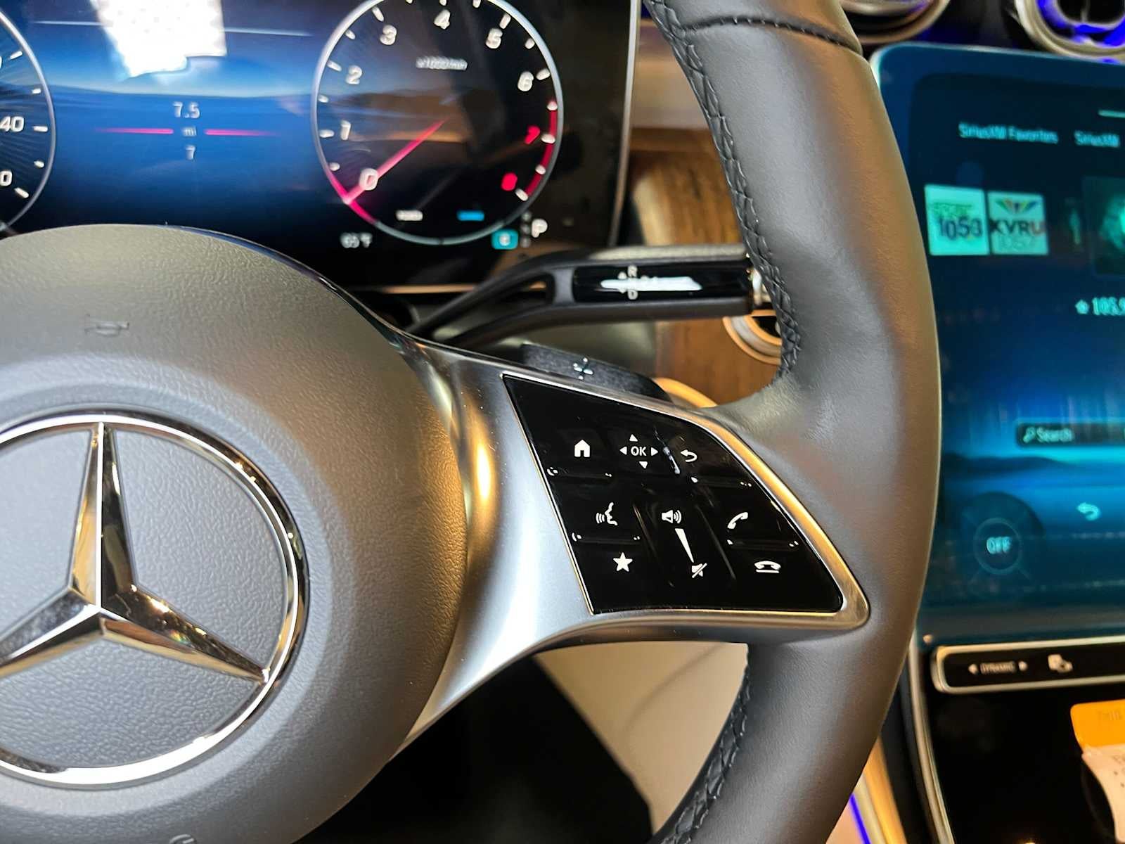 2027 Mercedes-Benz GLC 300 4MATIC® SUV