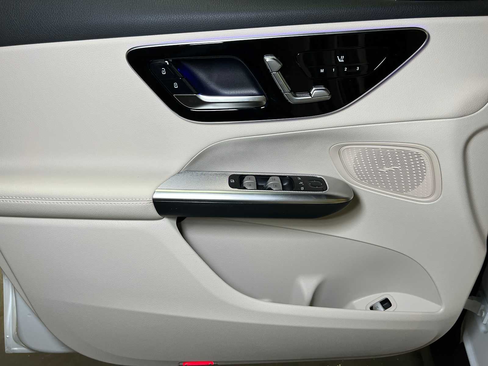 2025 Mercedes-Benz GLC 300 GLC 300