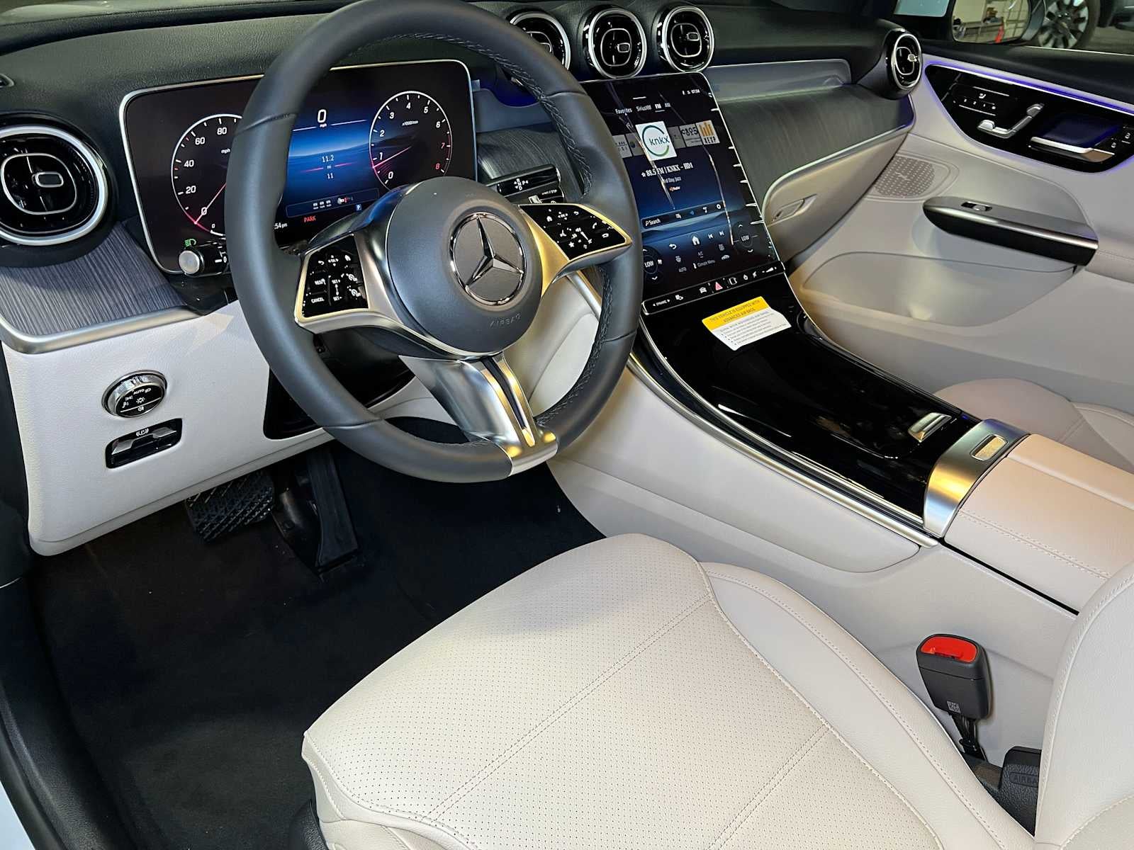 2025 Mercedes-Benz GLC 300 GLC 300