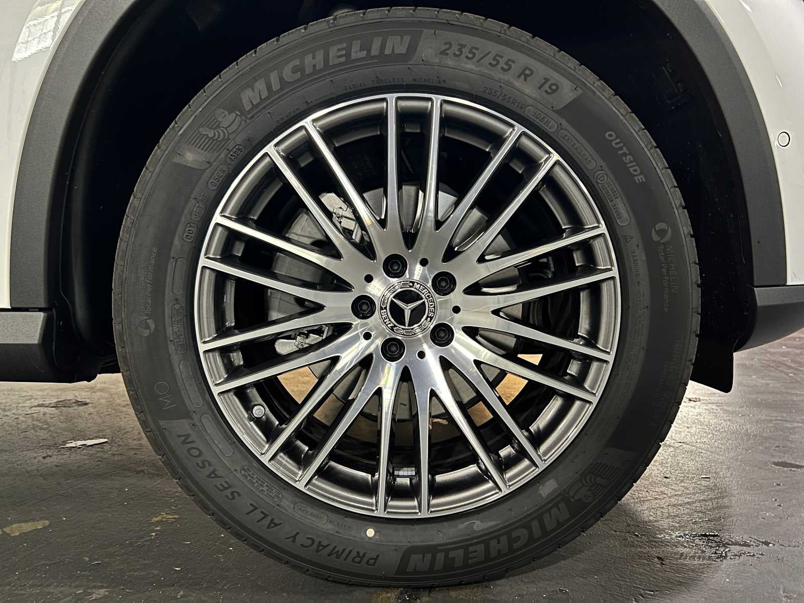 2025 Mercedes-Benz GLC 300 GLC 300