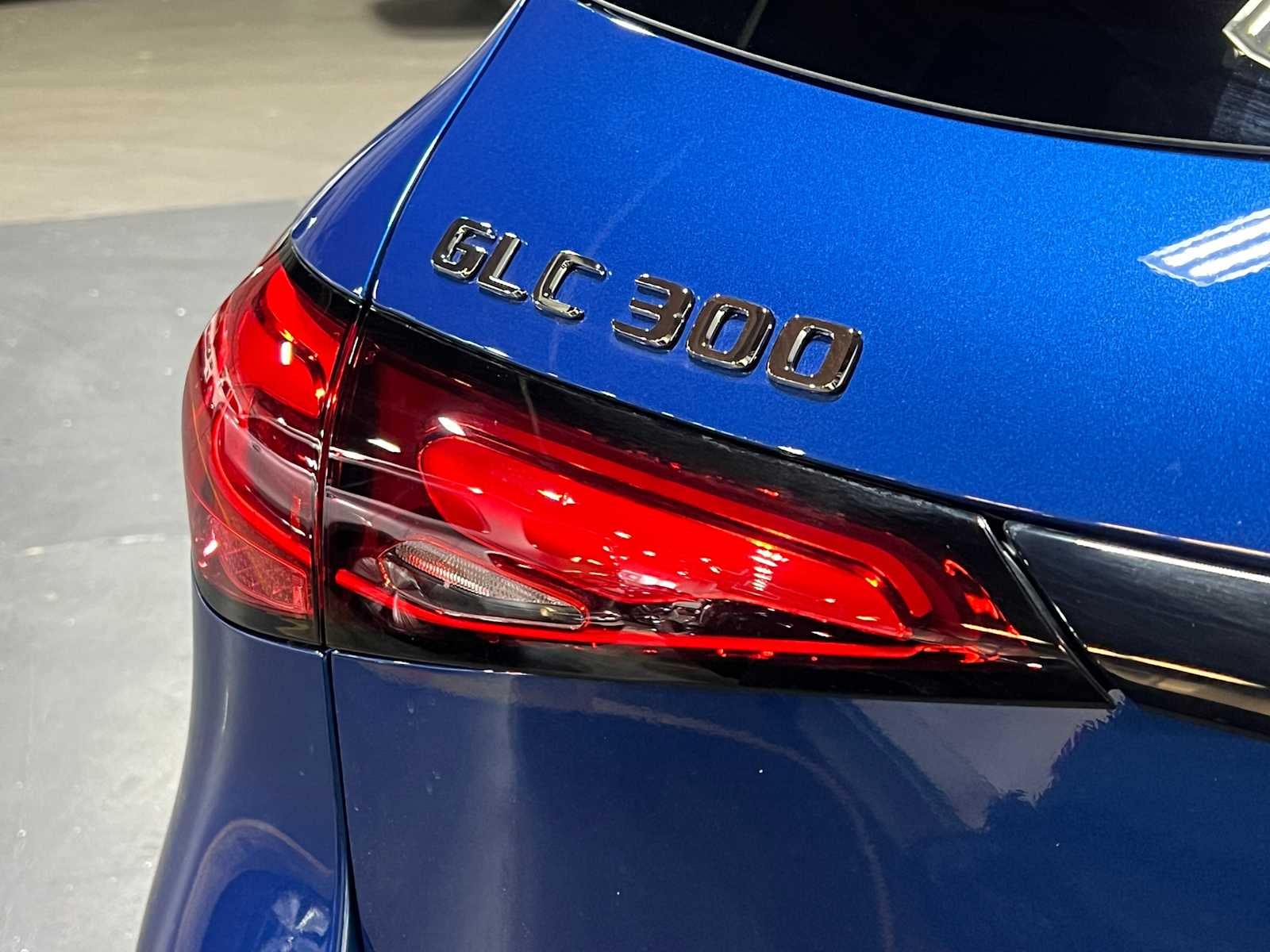 2025 Mercedes-Benz GLC 300 4MATIC® SUV