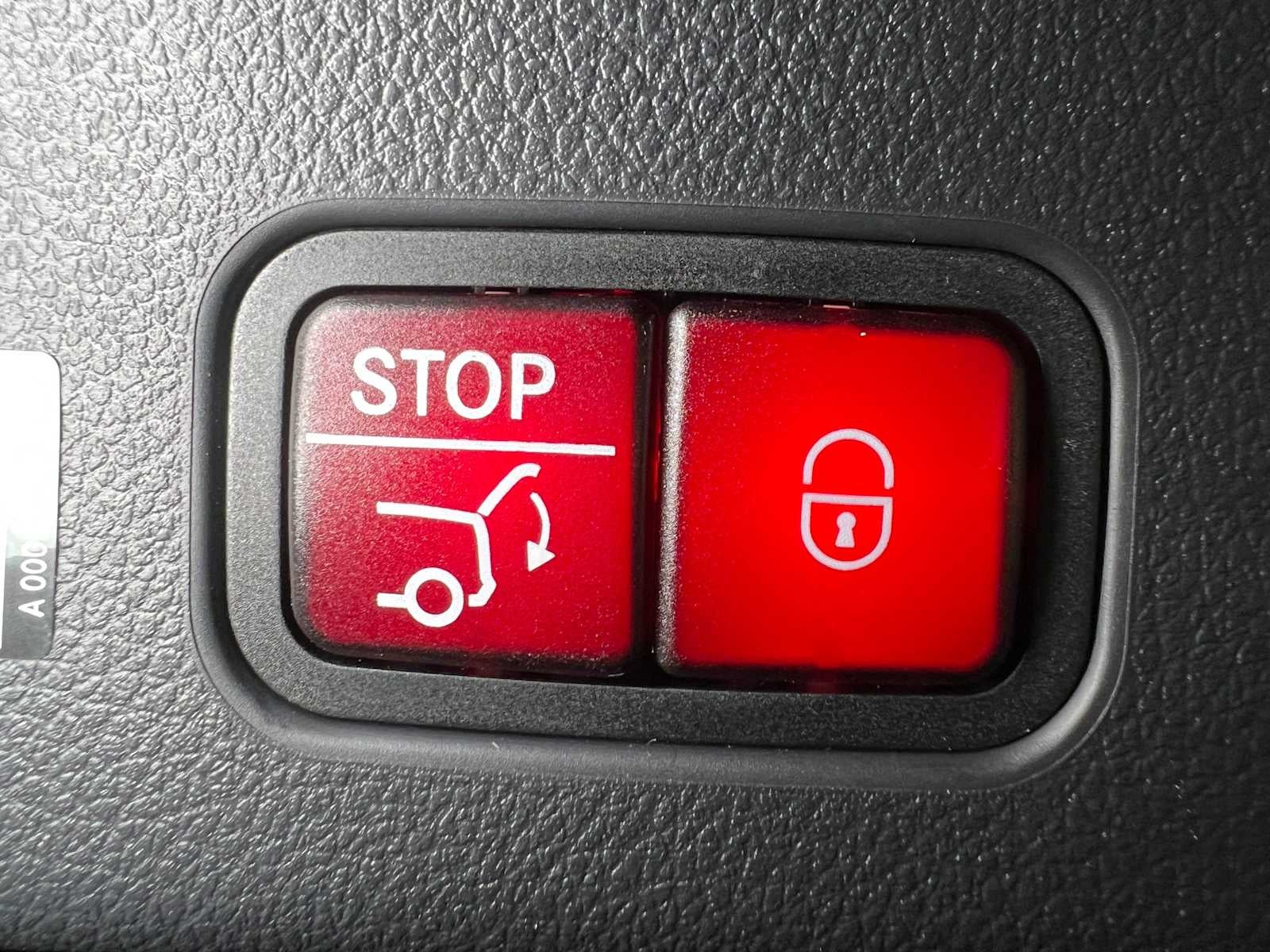 2025 Mercedes-Benz GLC 300 4MATIC® SUV