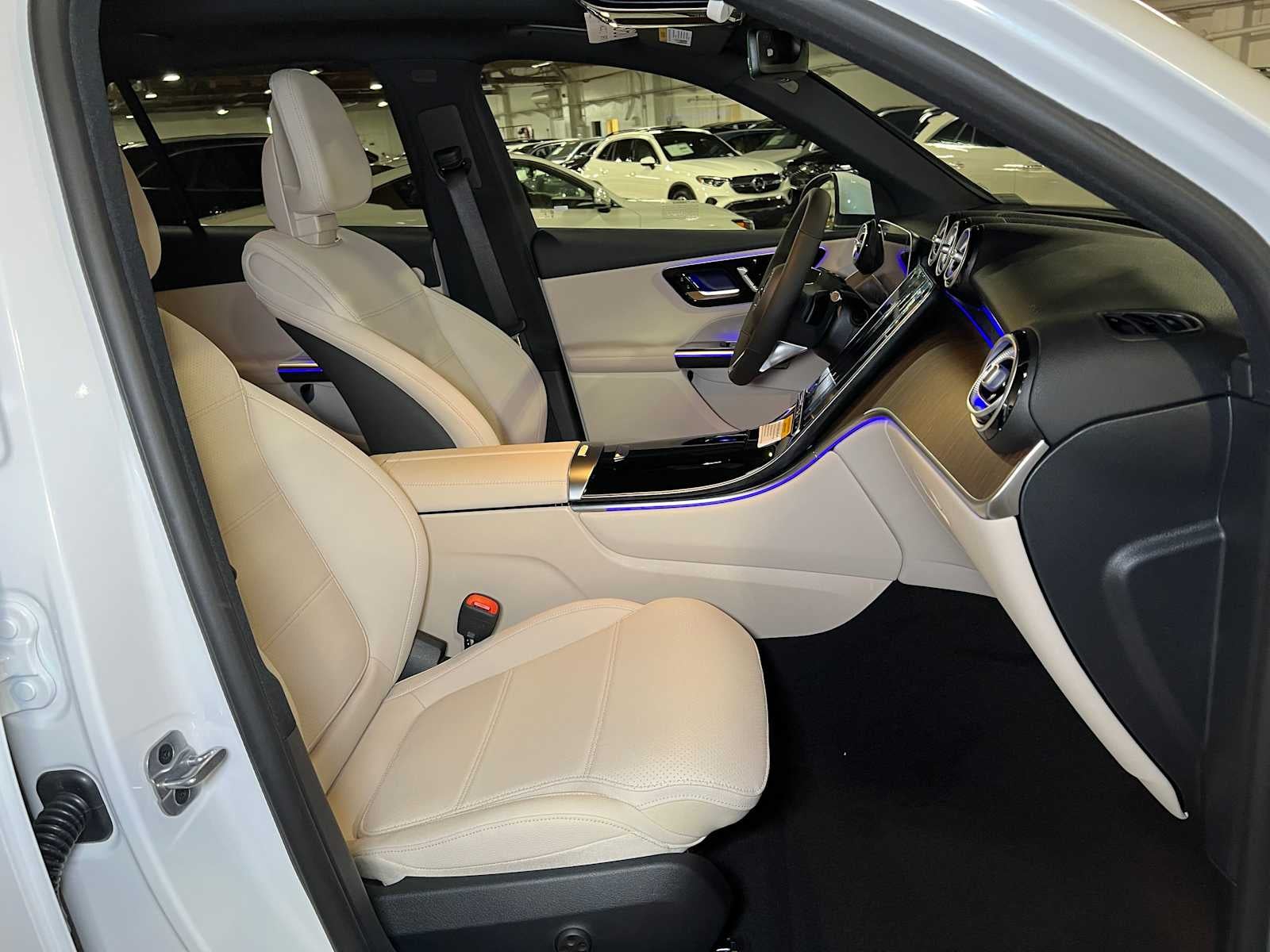 2025 Mercedes-Benz GLC GLC 300