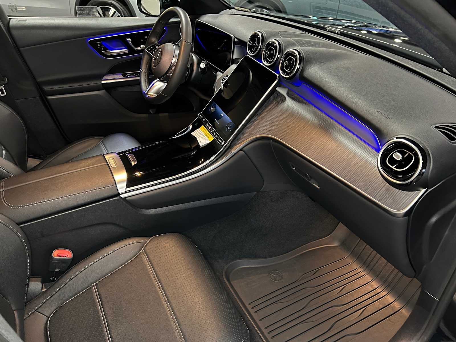 2025 Mercedes-Benz GLC GLC 300