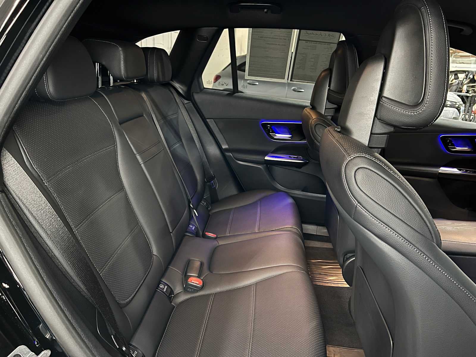 2025 Mercedes-Benz GLC GLC 300