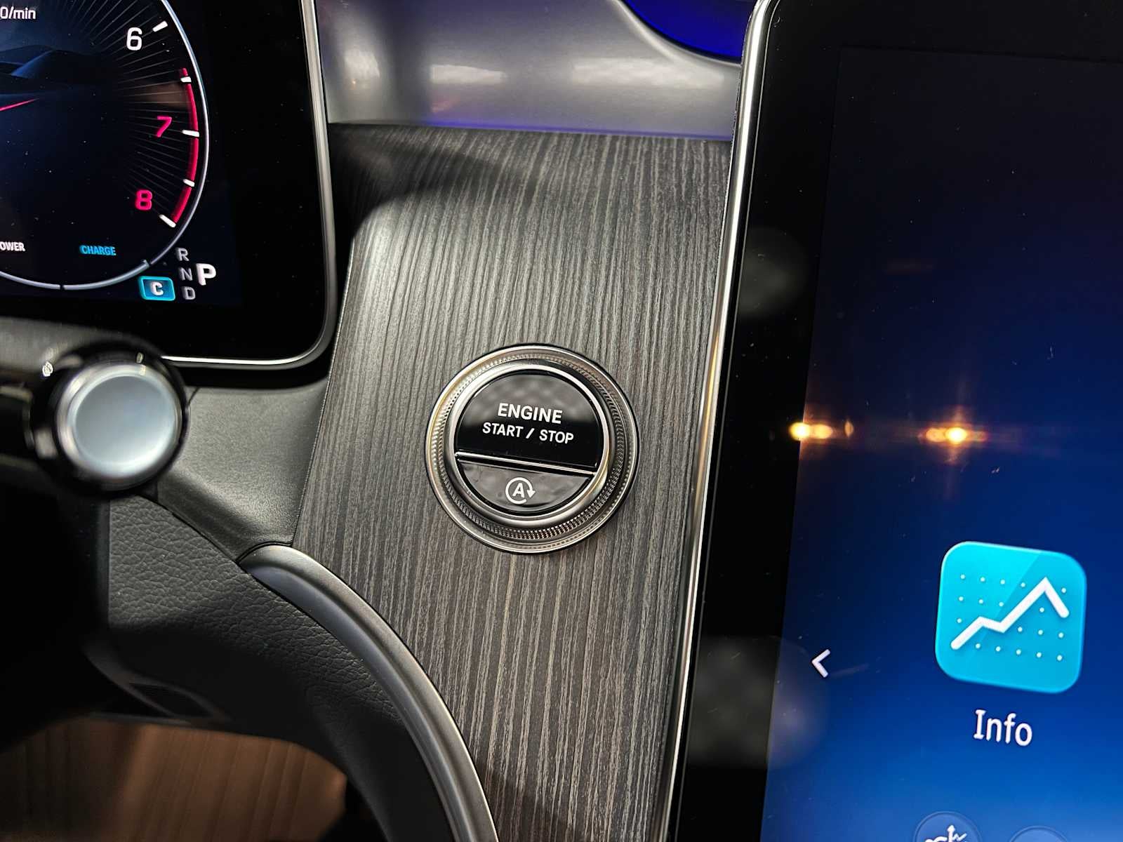 2025 Mercedes-Benz GLC GLC 300