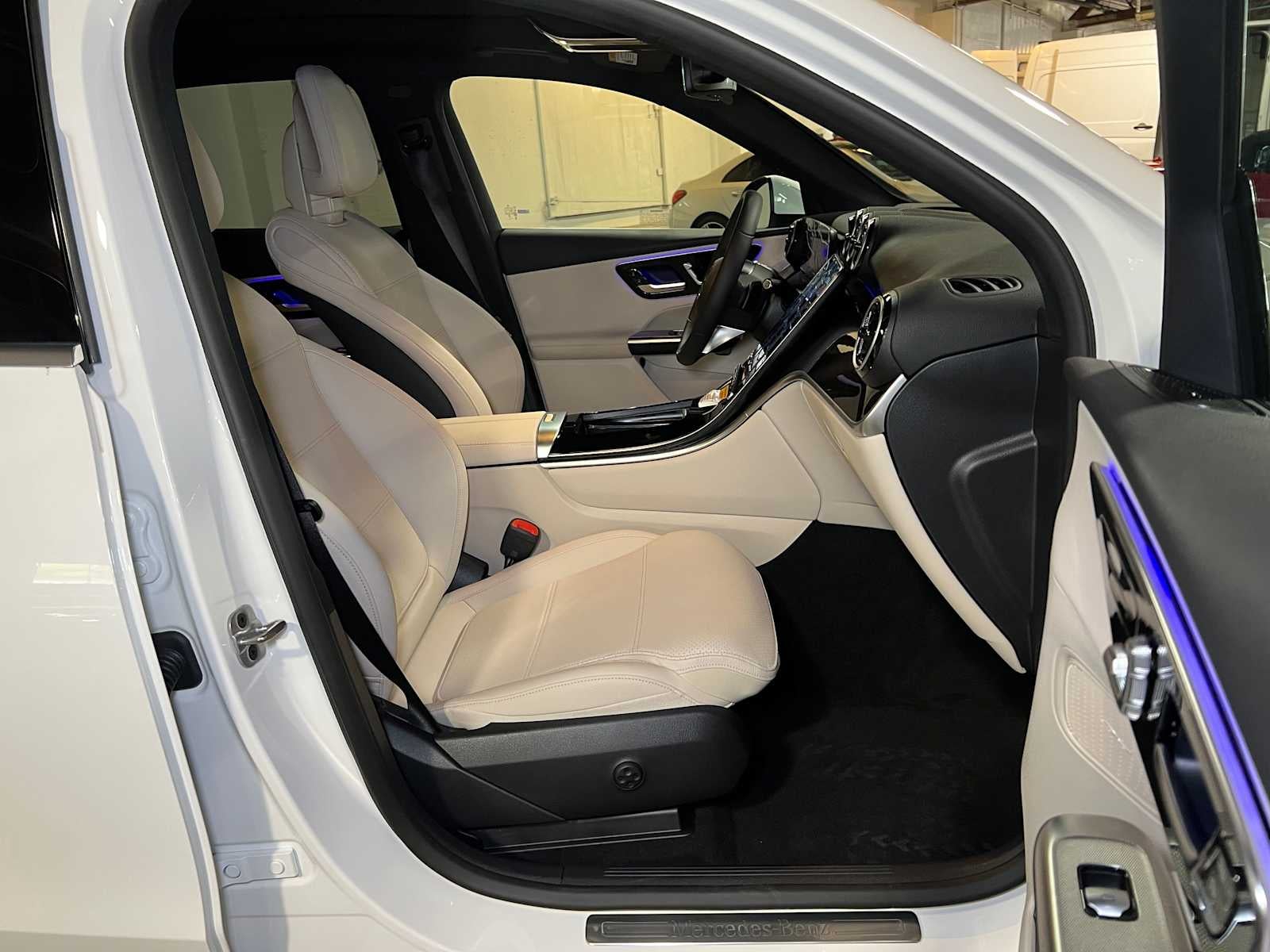 2025 Mercedes-Benz GLC GLC 300